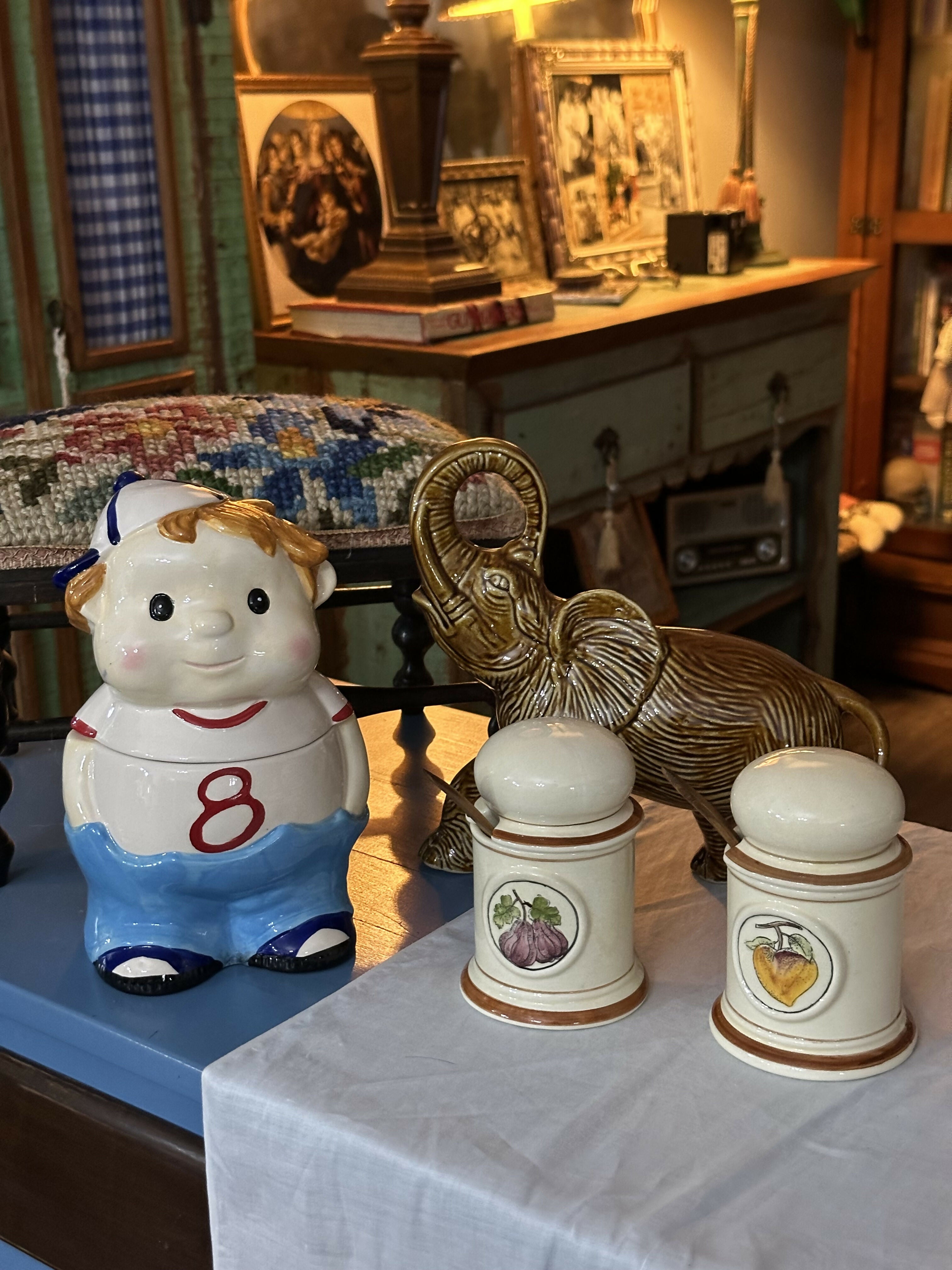 Vintage - Biscoiteira / pote vintage conhecido como "Baseball Boy Cookie Jar" importada