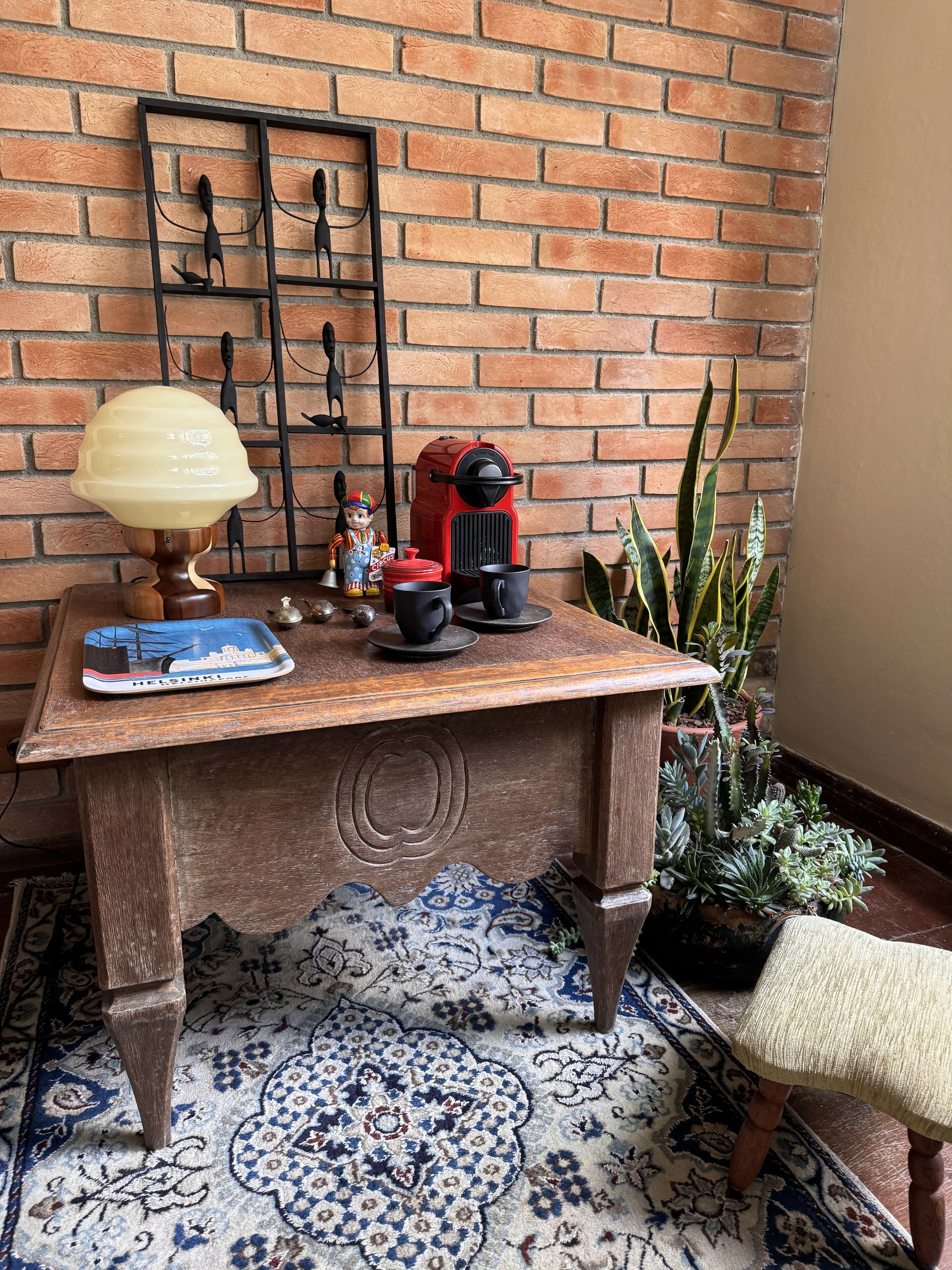 Mesas em madeira maciça - custo unitário