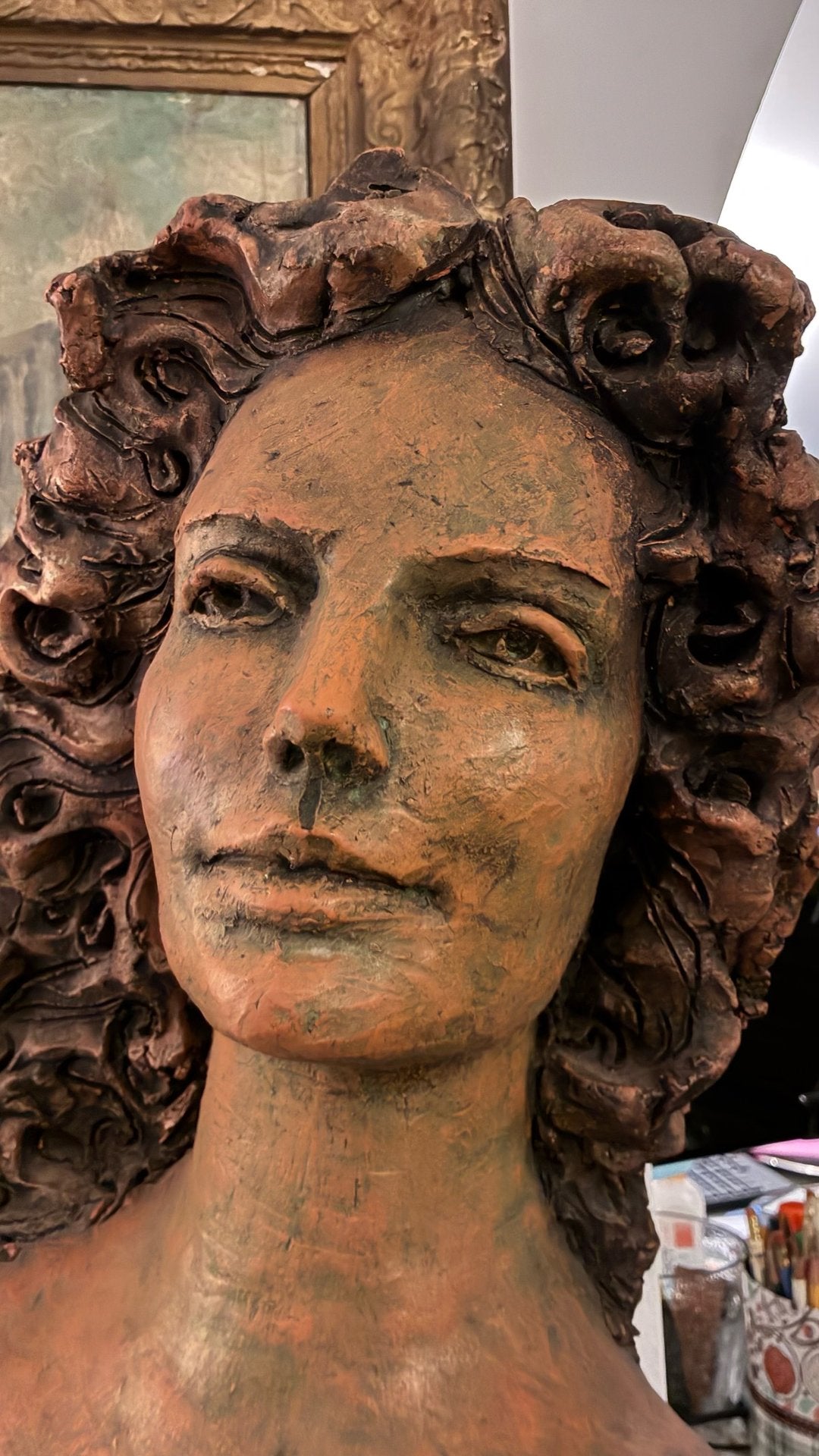Busto Feminino em Terracota