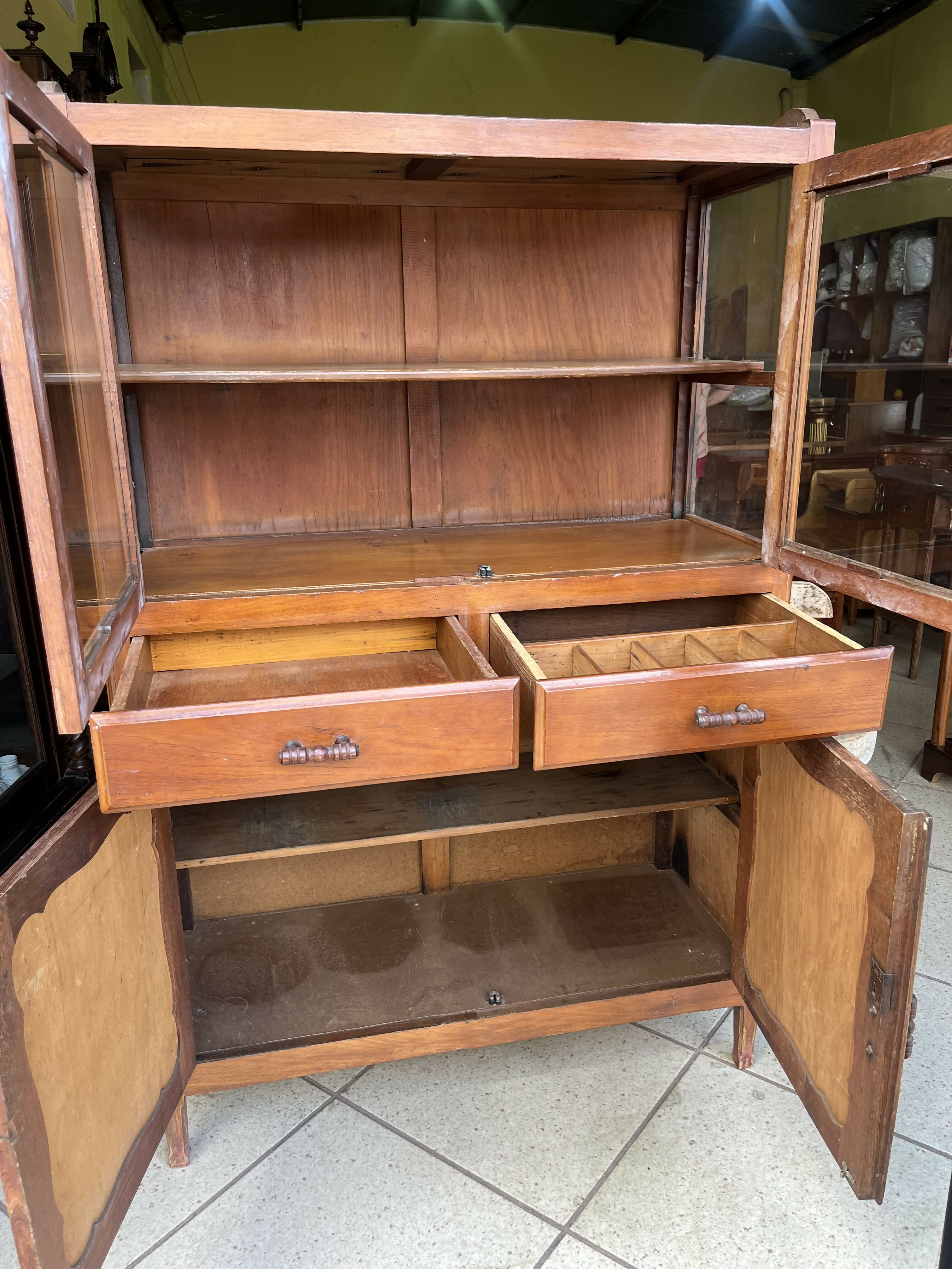 GUARDA COMIDA ANTIGO EM PERFEITO ESTADO