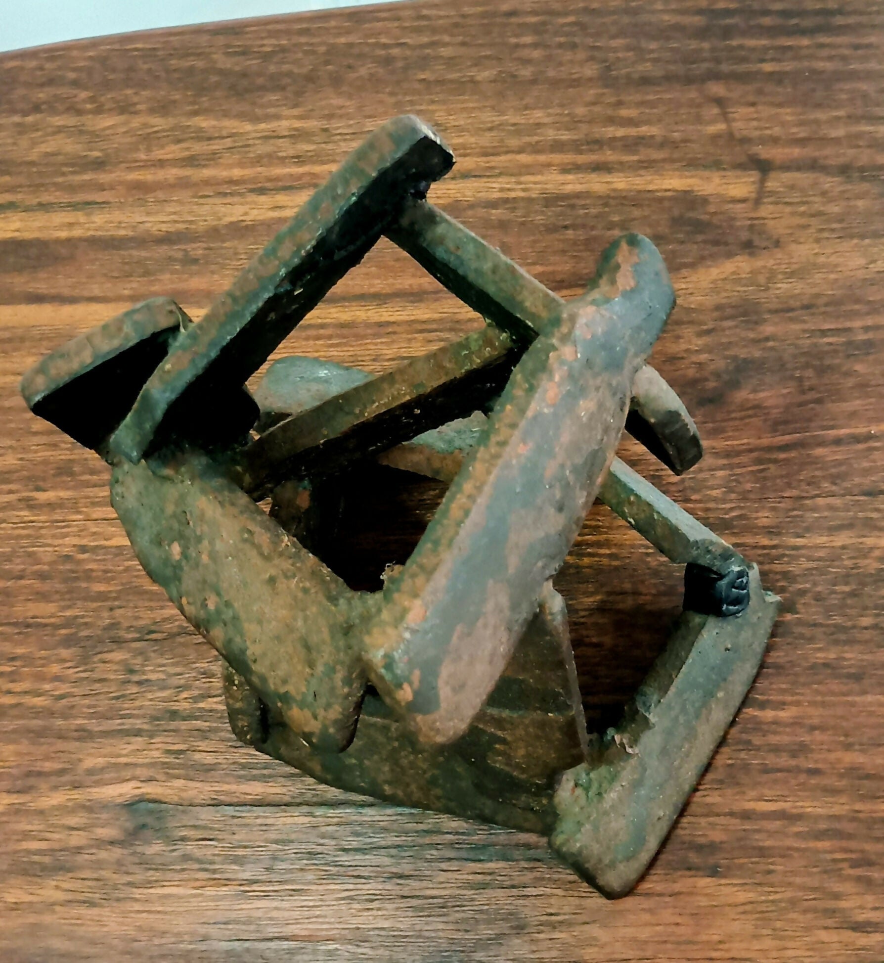 Escultura brutalista em ferro anos 60-80