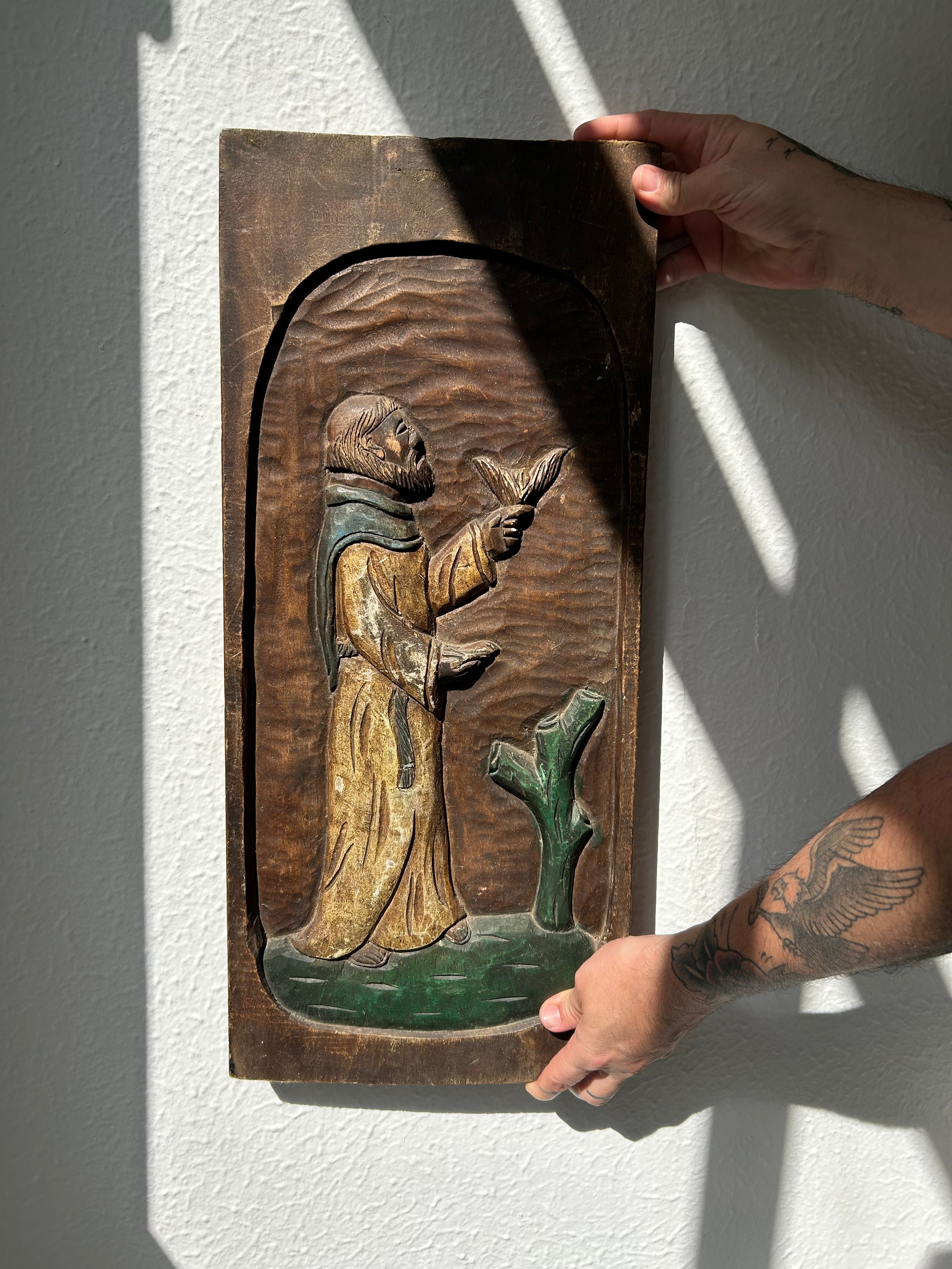 Painel Esculpido em Madeira – São Francisco de Assis