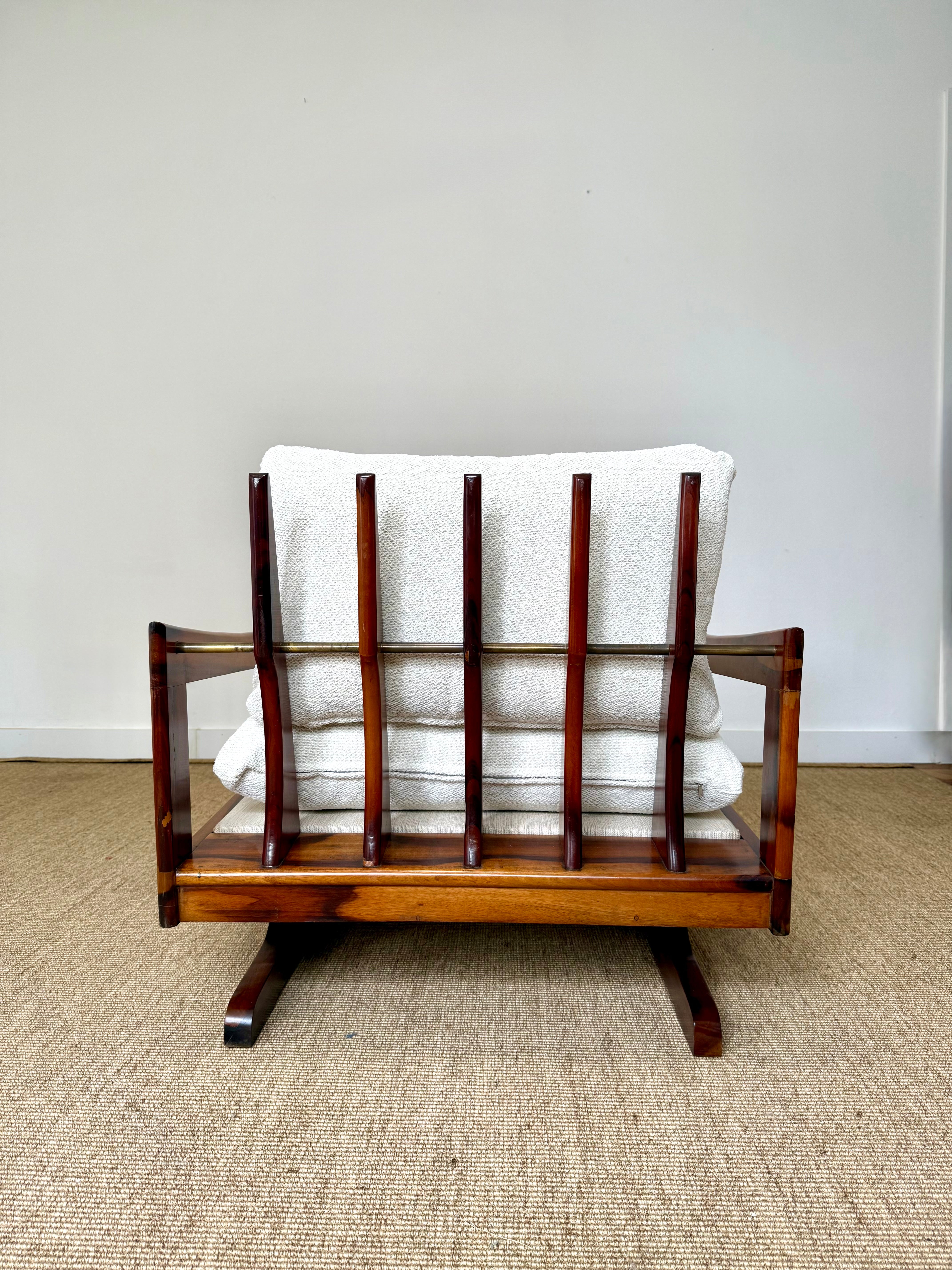 Poltronas modernistas Costela anos 60 com estofado novo (valor unitário) 
