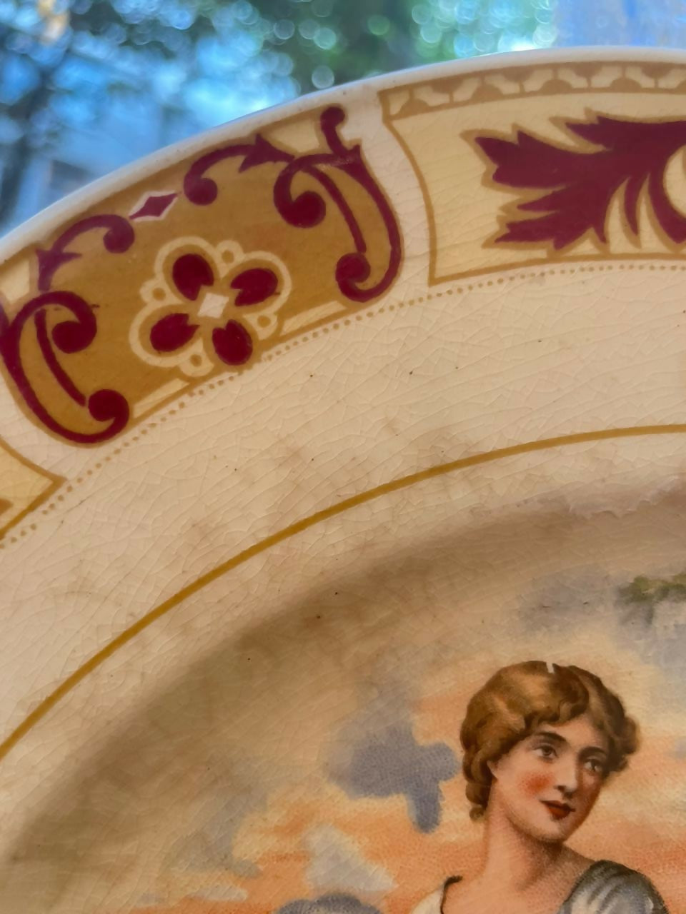 Prato Medalhão em Faiança Inglesa com Cena Pastoril Woods &amp; Sons