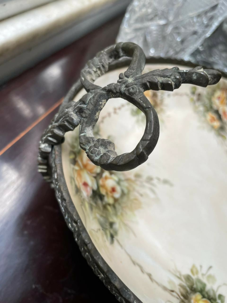 Grande Travessa em Porcelana Schmidt e Bronze