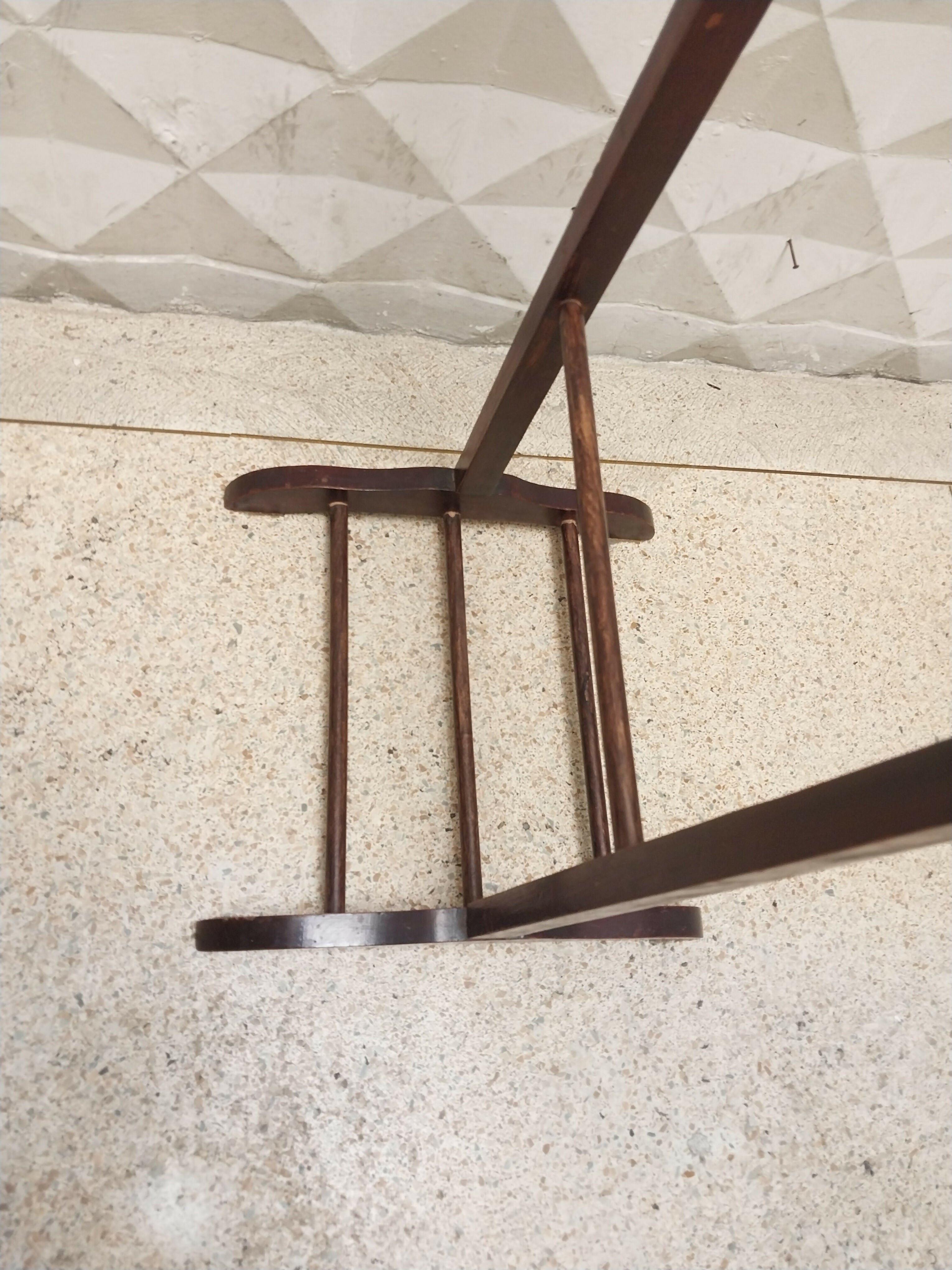 Cabideiro Antigo em Madeira Maciça