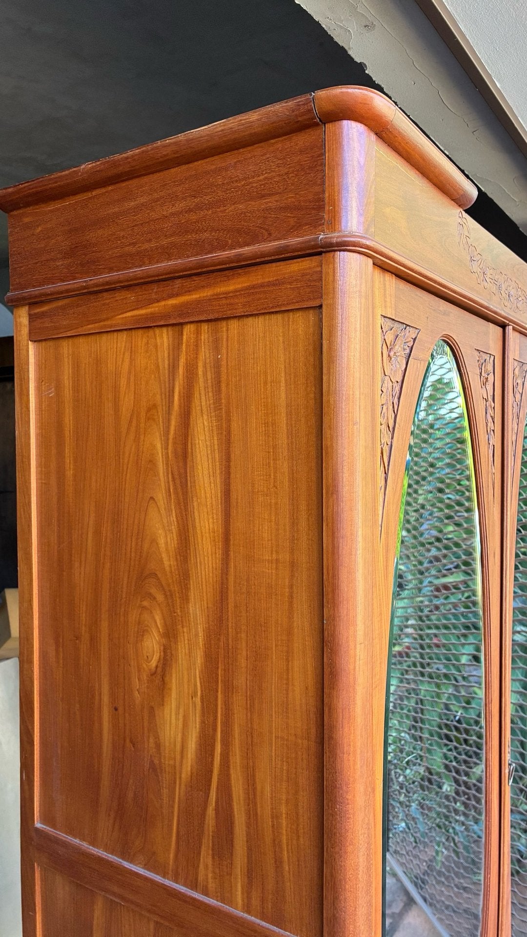 Guarda-Roupa Art Nouveau em Madeira com Espelhos bisotados