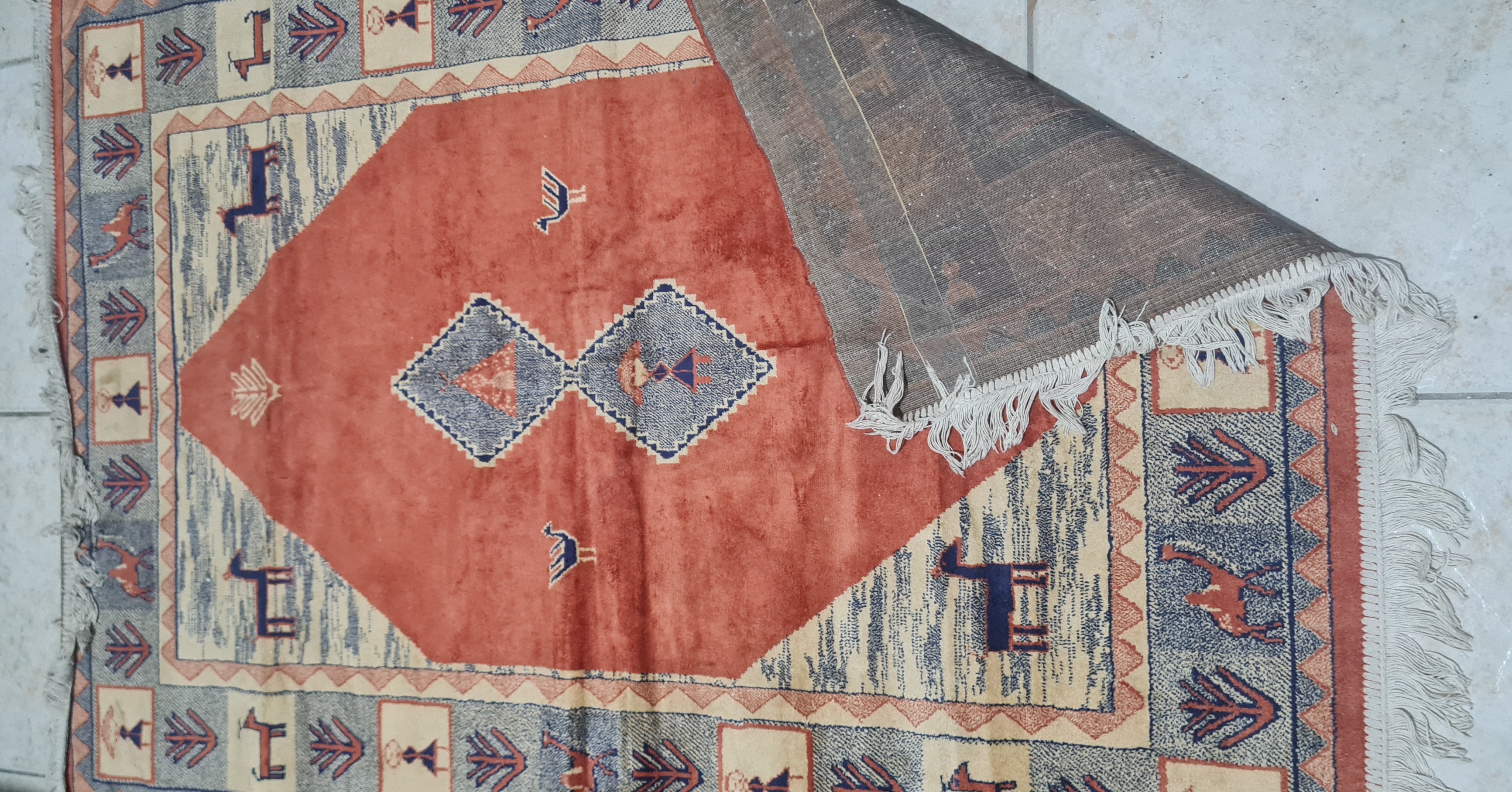 Tapete Estilo Tribal Geométrico - Decoração Boho (1,40 x 0,97m)