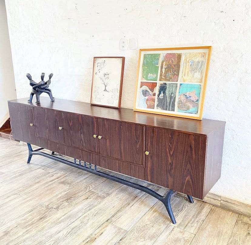 Buffet anos 50 em fórmica jacarandá de epoca