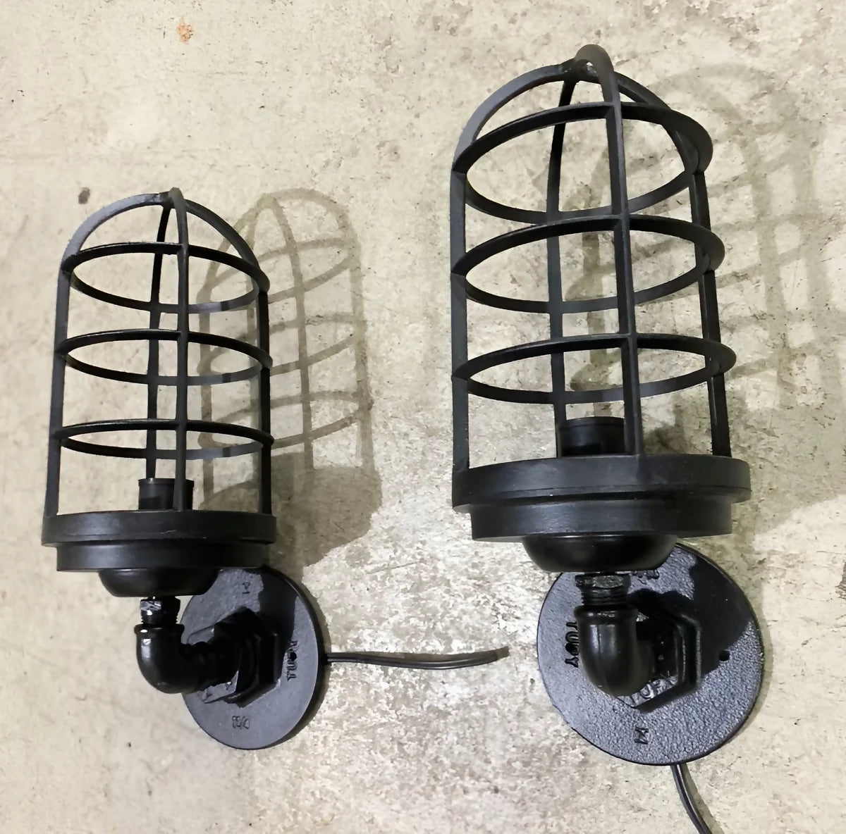 Par de Luminárias / Arandelas - Estilo industrial