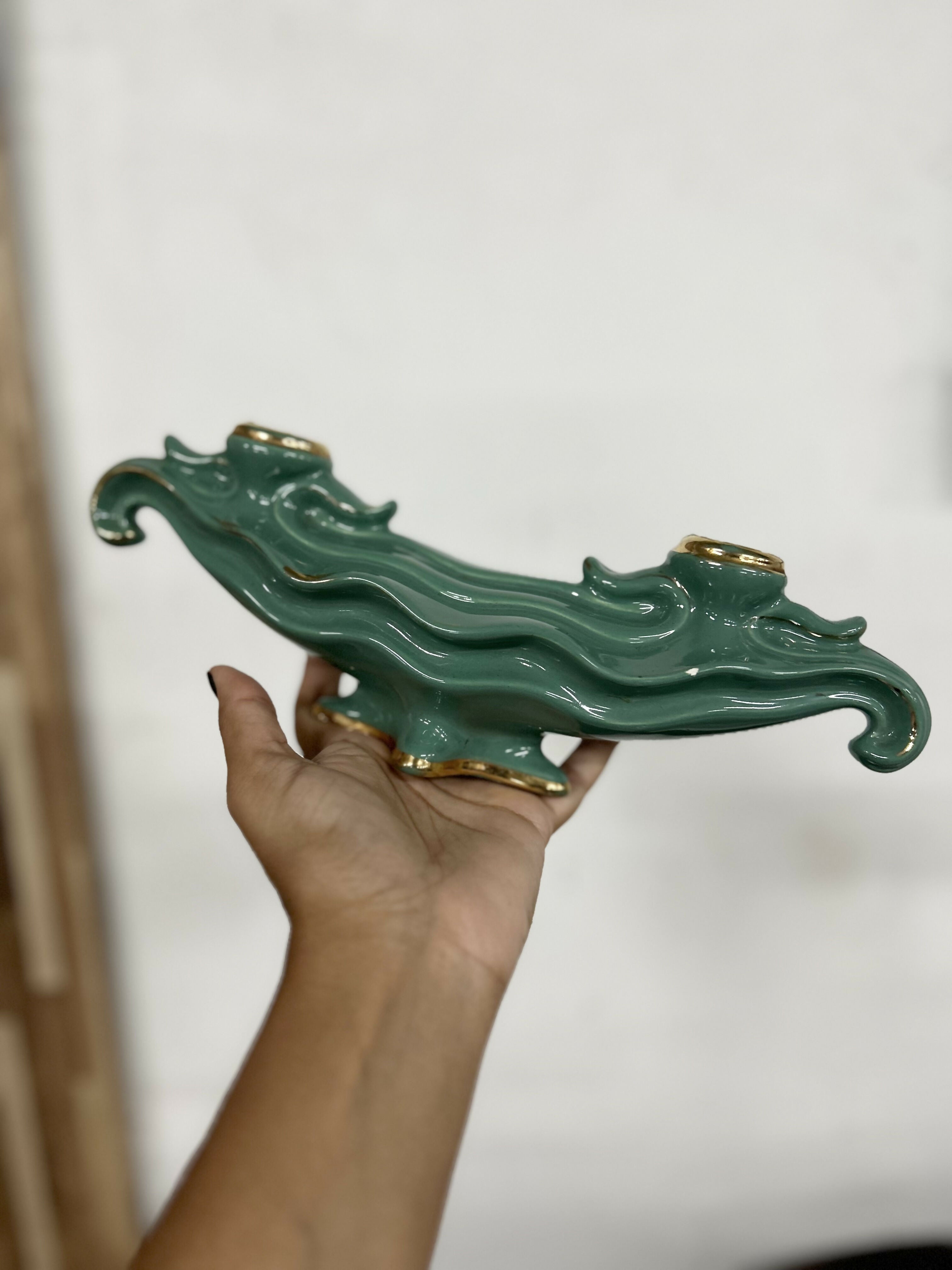 Castiçal Orgânico em Cerâmica Modernista