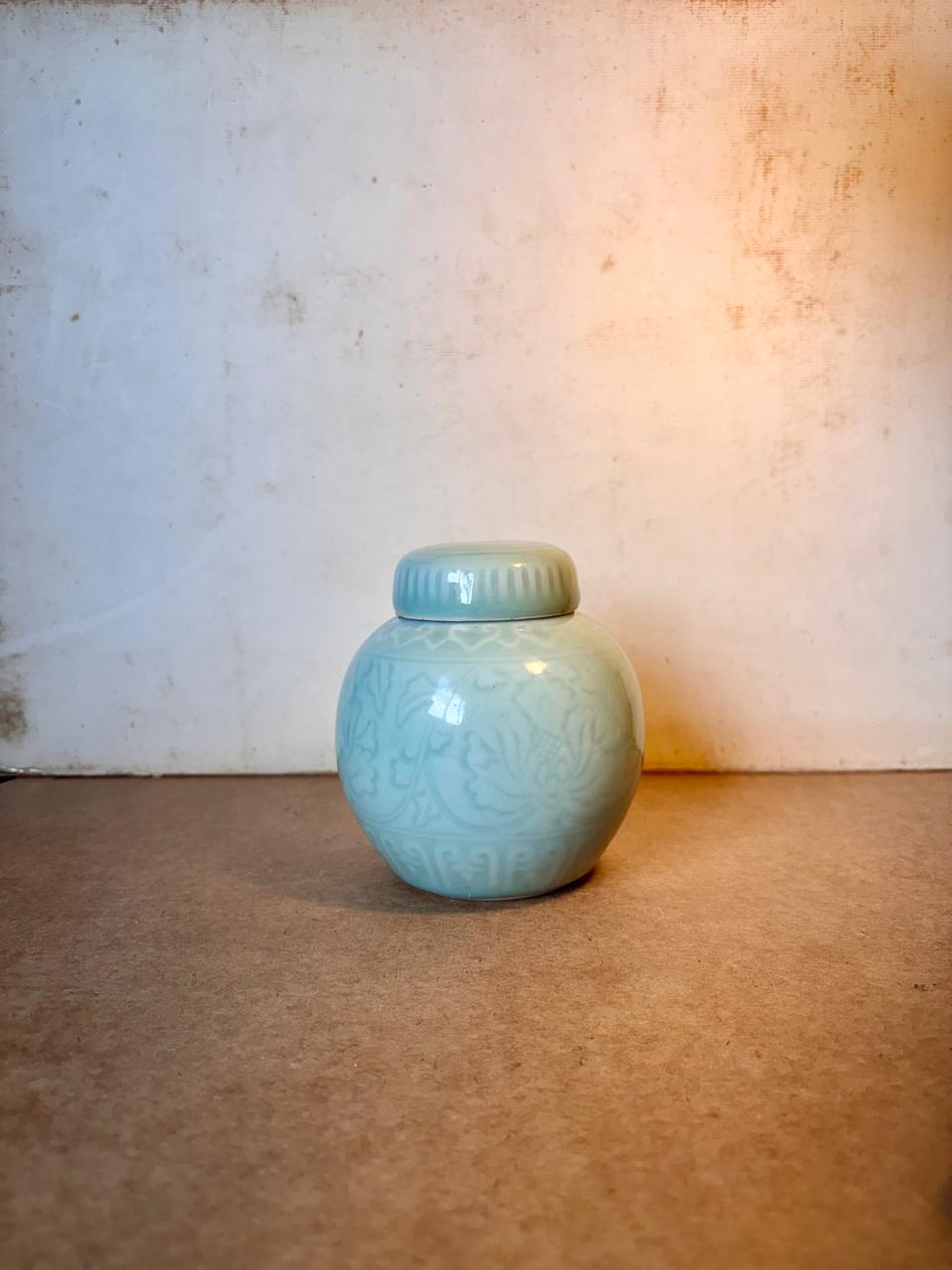 Pote chinês redonda para gergelim com tampa e esmalte celadon (DMCPS_728)