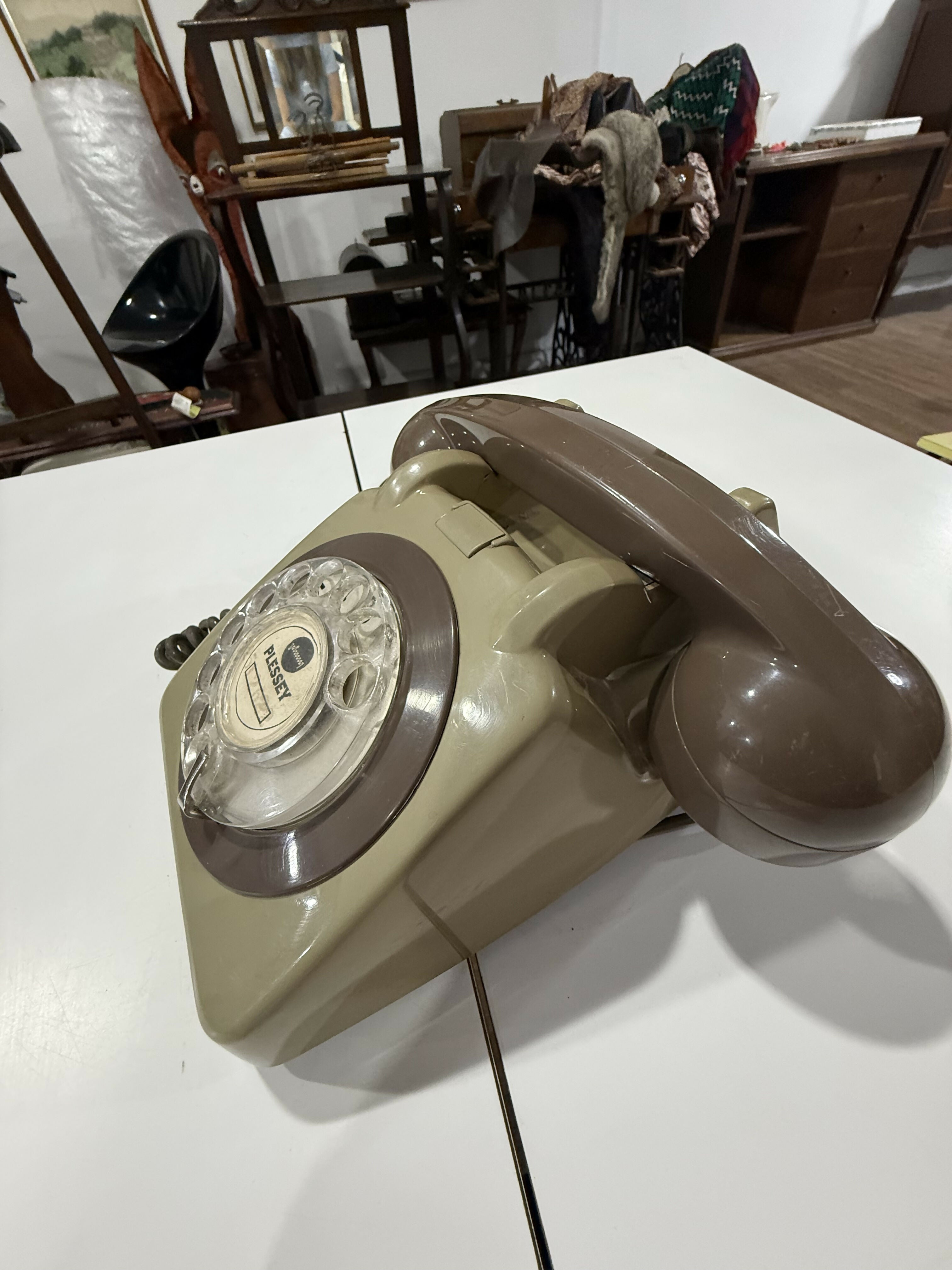 🌟 Telefone Inglês PLESSEY – Década de 1960/70 – Peça Original de Colecionador 🌟