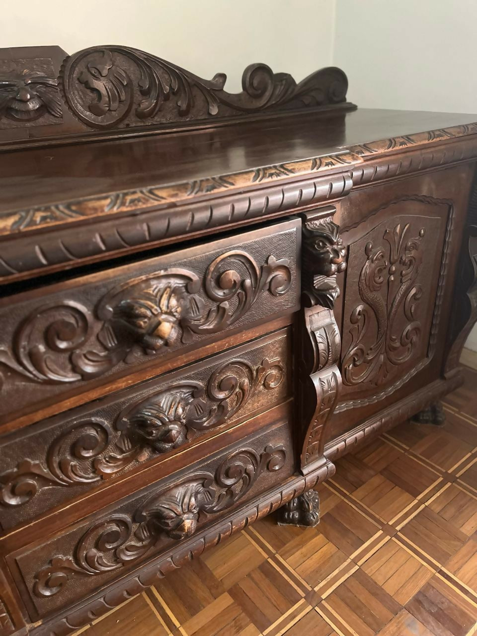 Conjunto de sala de jantar vintage em madeira nobre