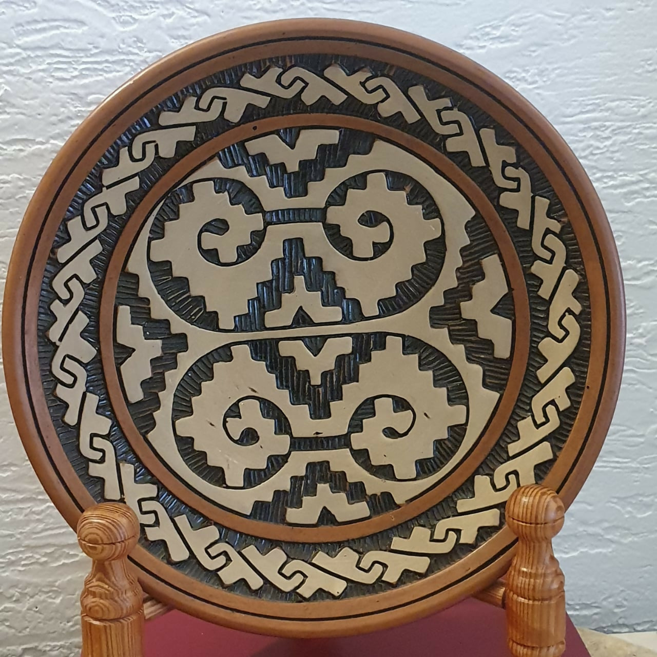 Pratos decorativos em cerâmica marajoara. Impecáveis! (valor unitário)