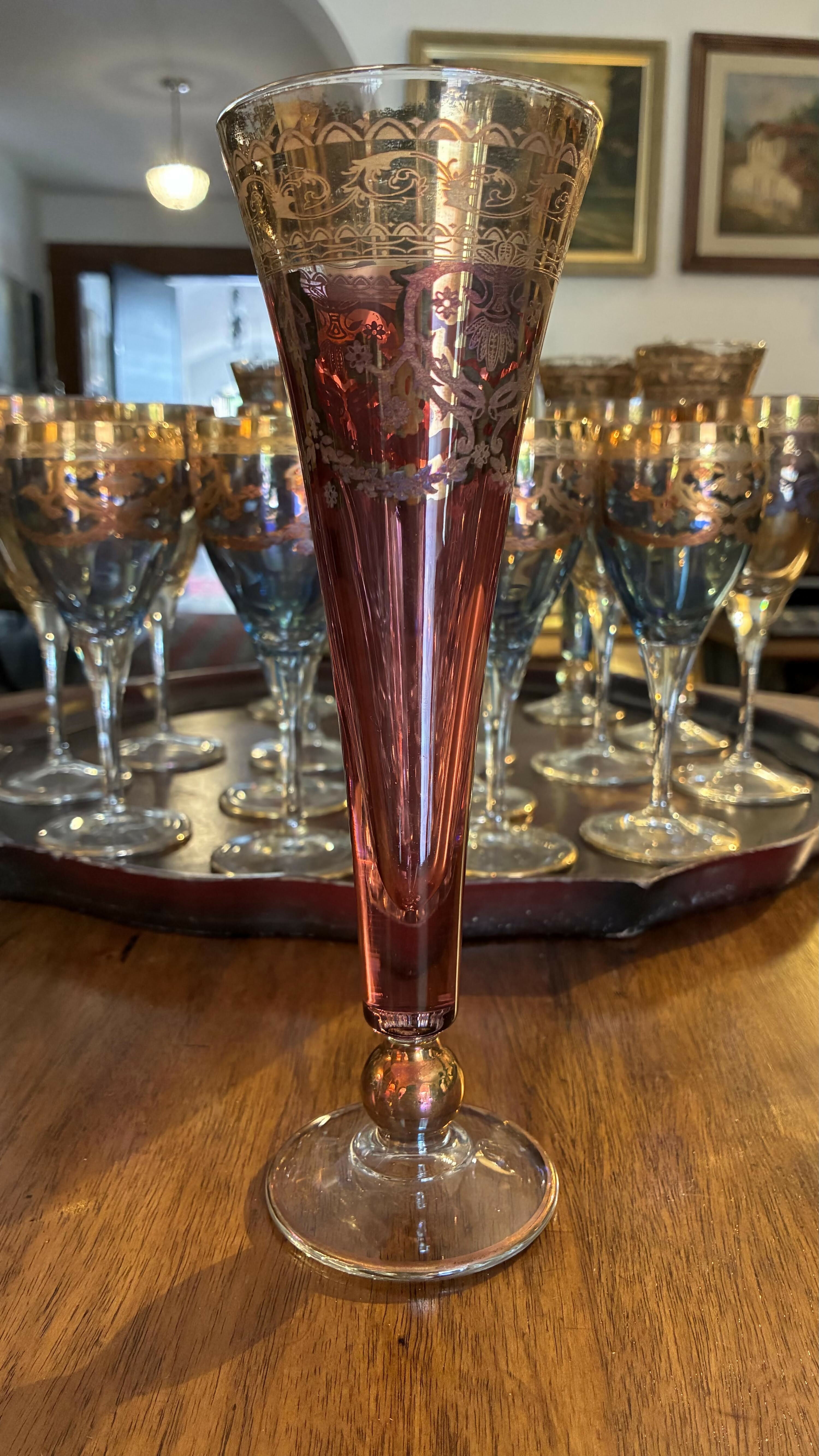 Taças tulipas antigas em cristal colorido (valor unitário)