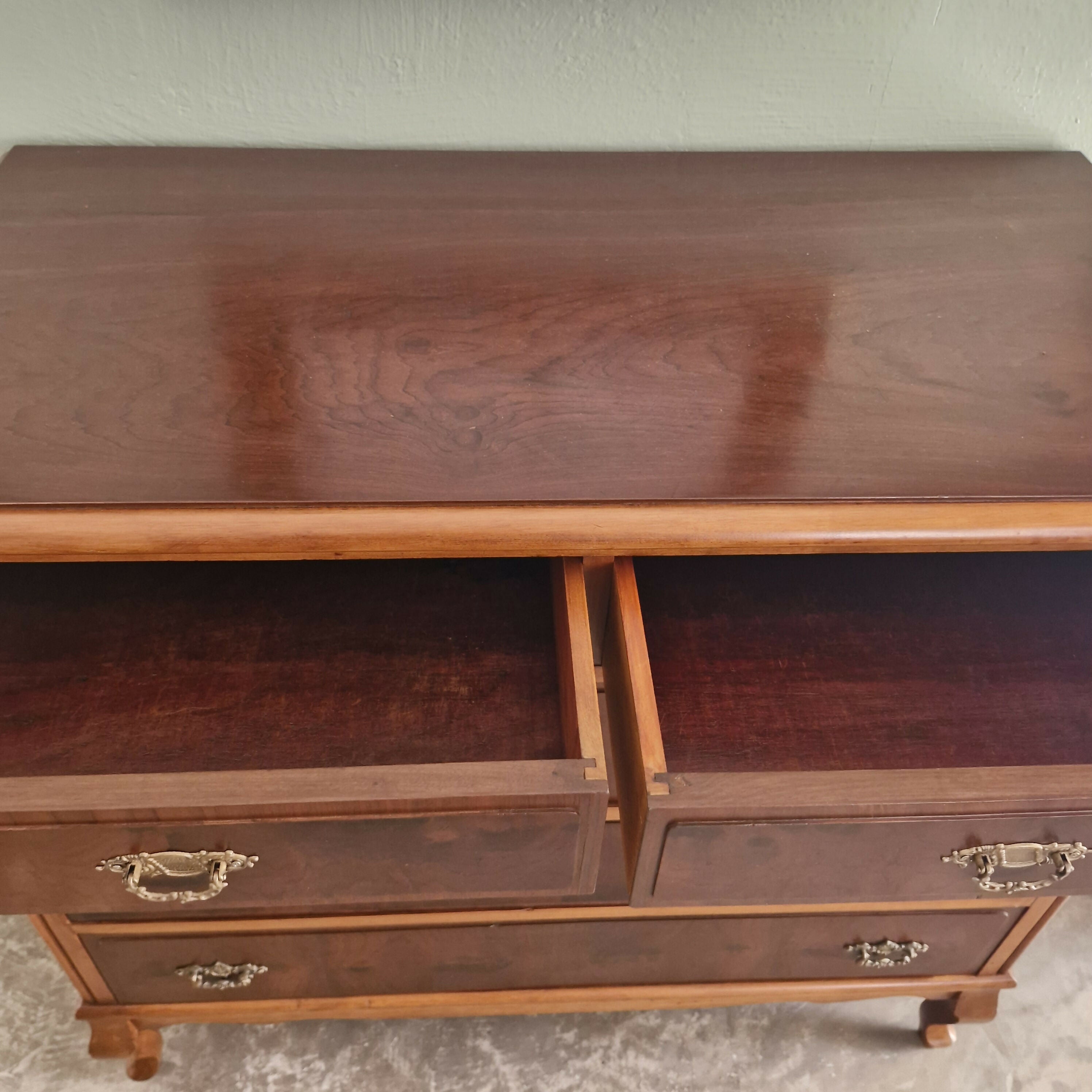 Cômoda Provençal com 5 gavetas