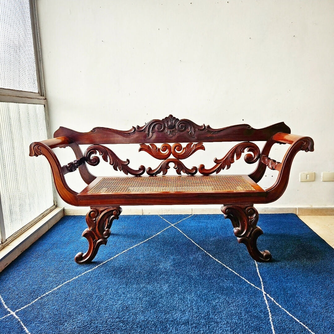 MARQUESA EM JACARANDÁ