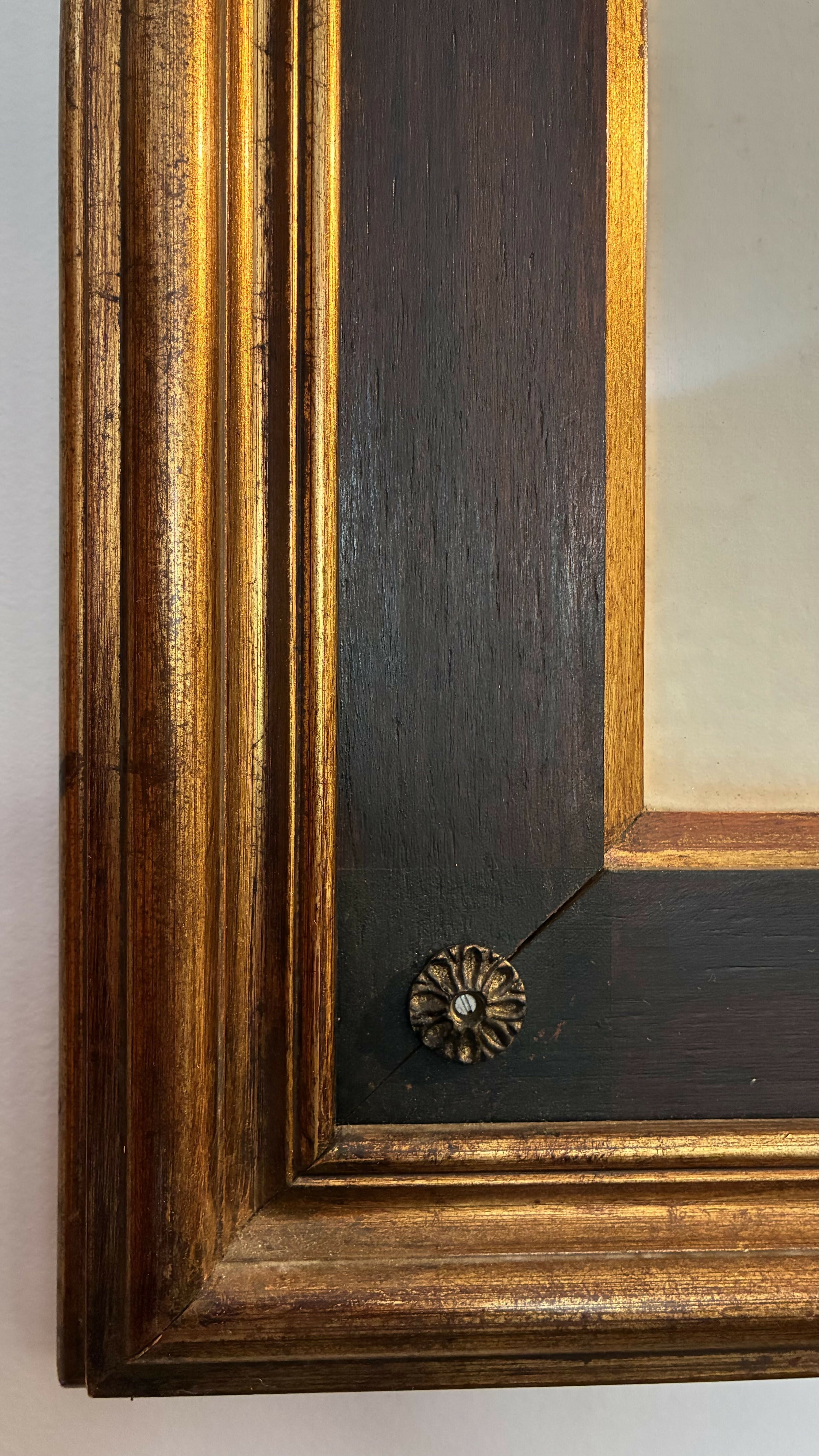 QUADRO COM GRAVURA ANTIGA DE FIGURA FEMININA
