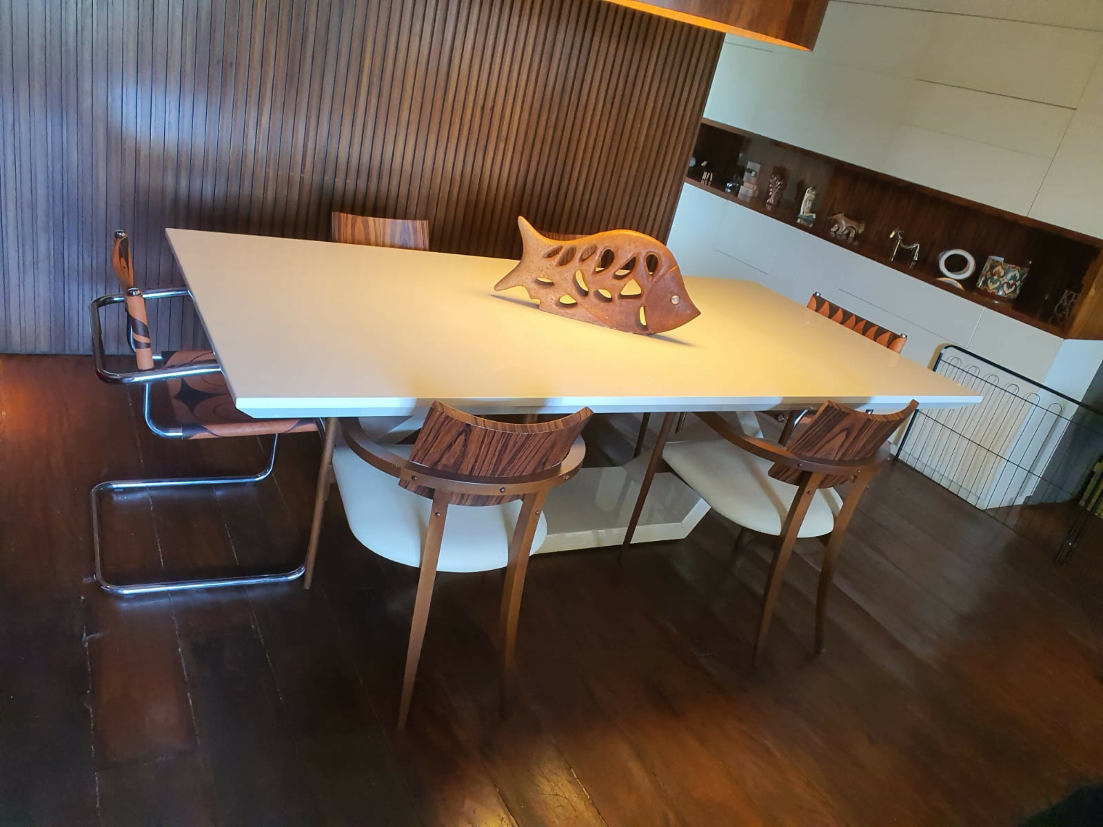 Mesa de Jantar Vilacampa (Designer Victor Angueira) cor branca