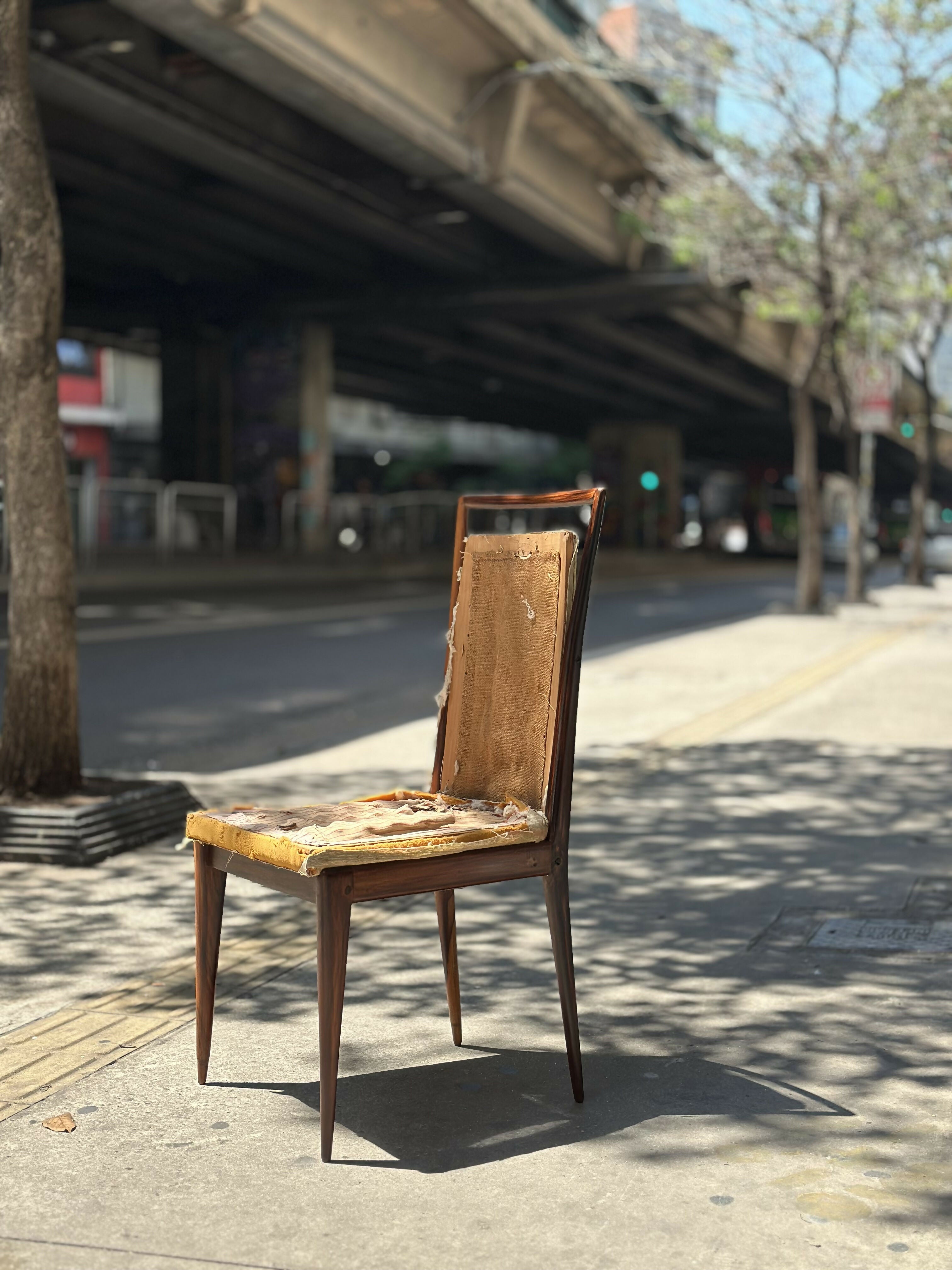 Cadeira em Jacarandá