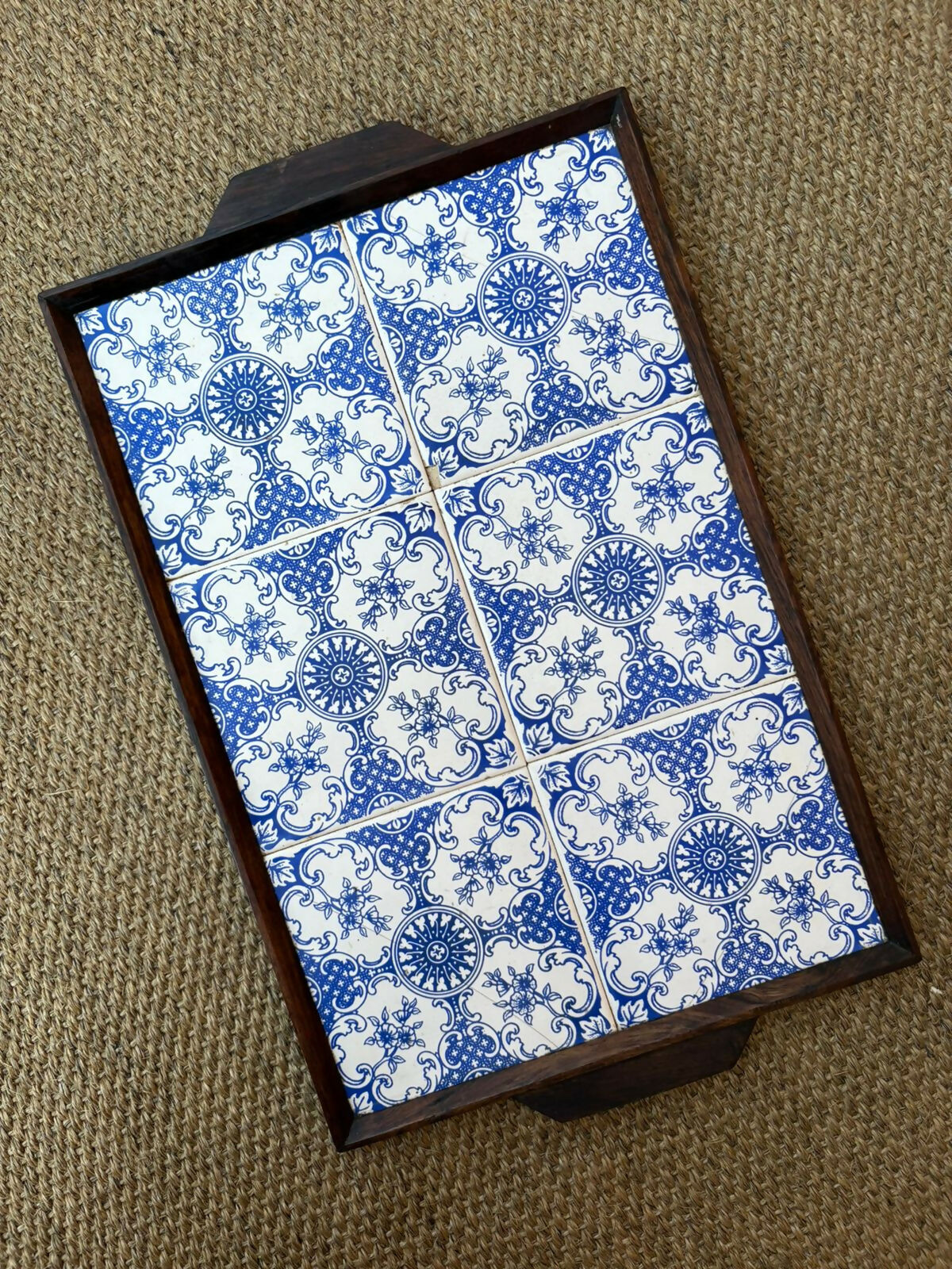 Bandeja G em jacarandá e azulejos