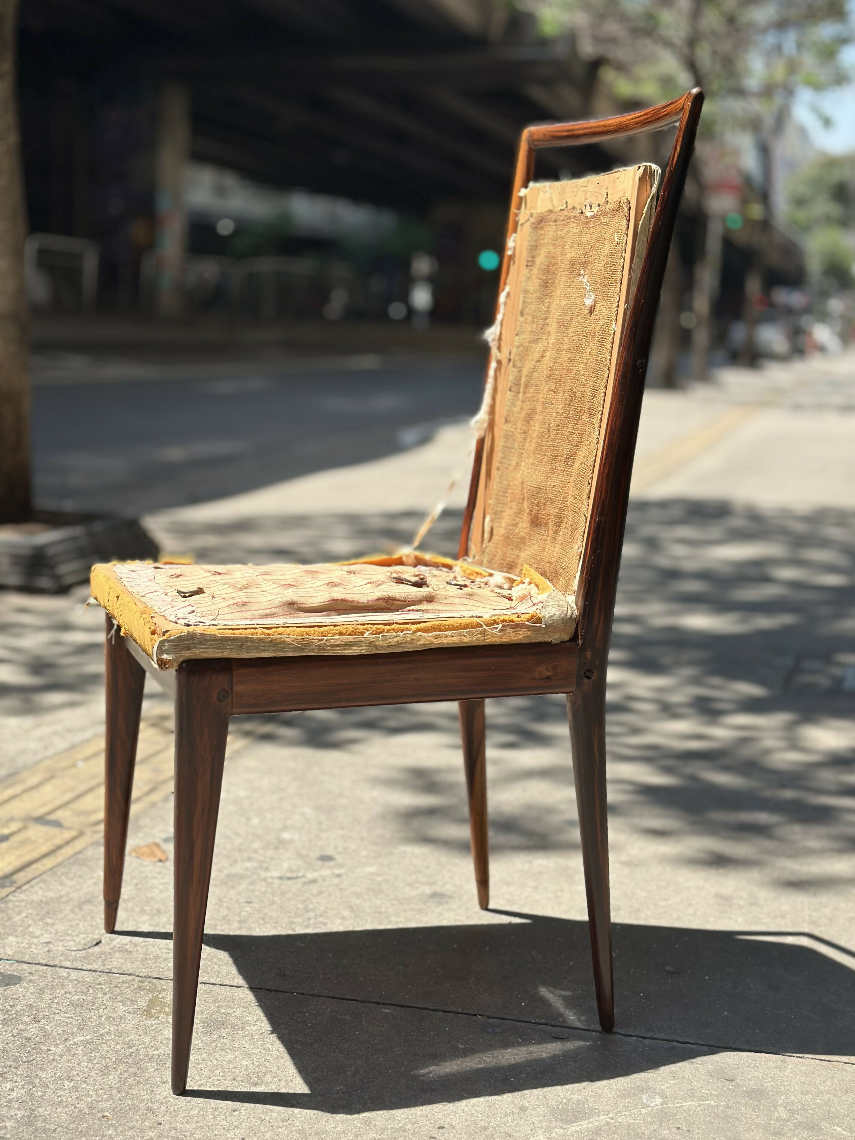 Cadeira em Jacarandá