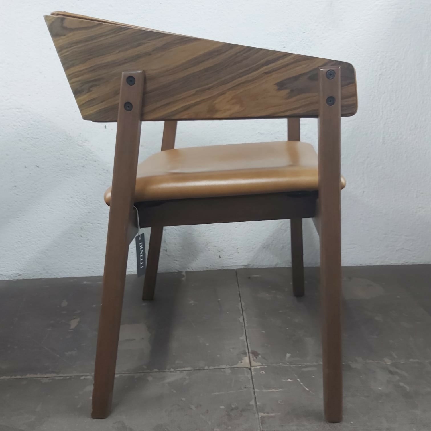 Cadeira Dunelli - modelo Melissa- perfeita!