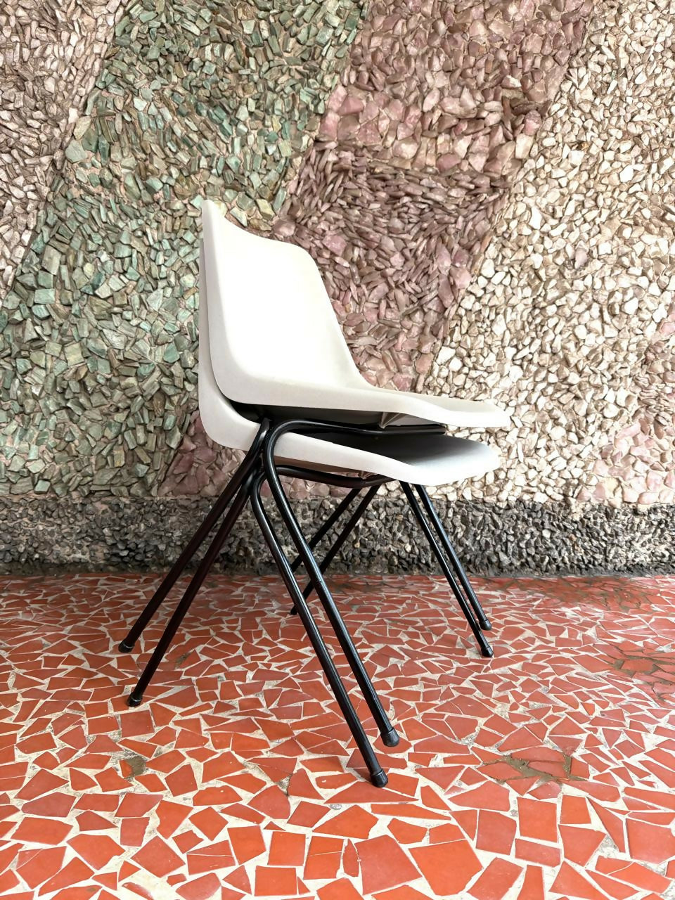Conjunto cadeiras empilháveis Robin Day L´atelier - 1970 (valor unitário)