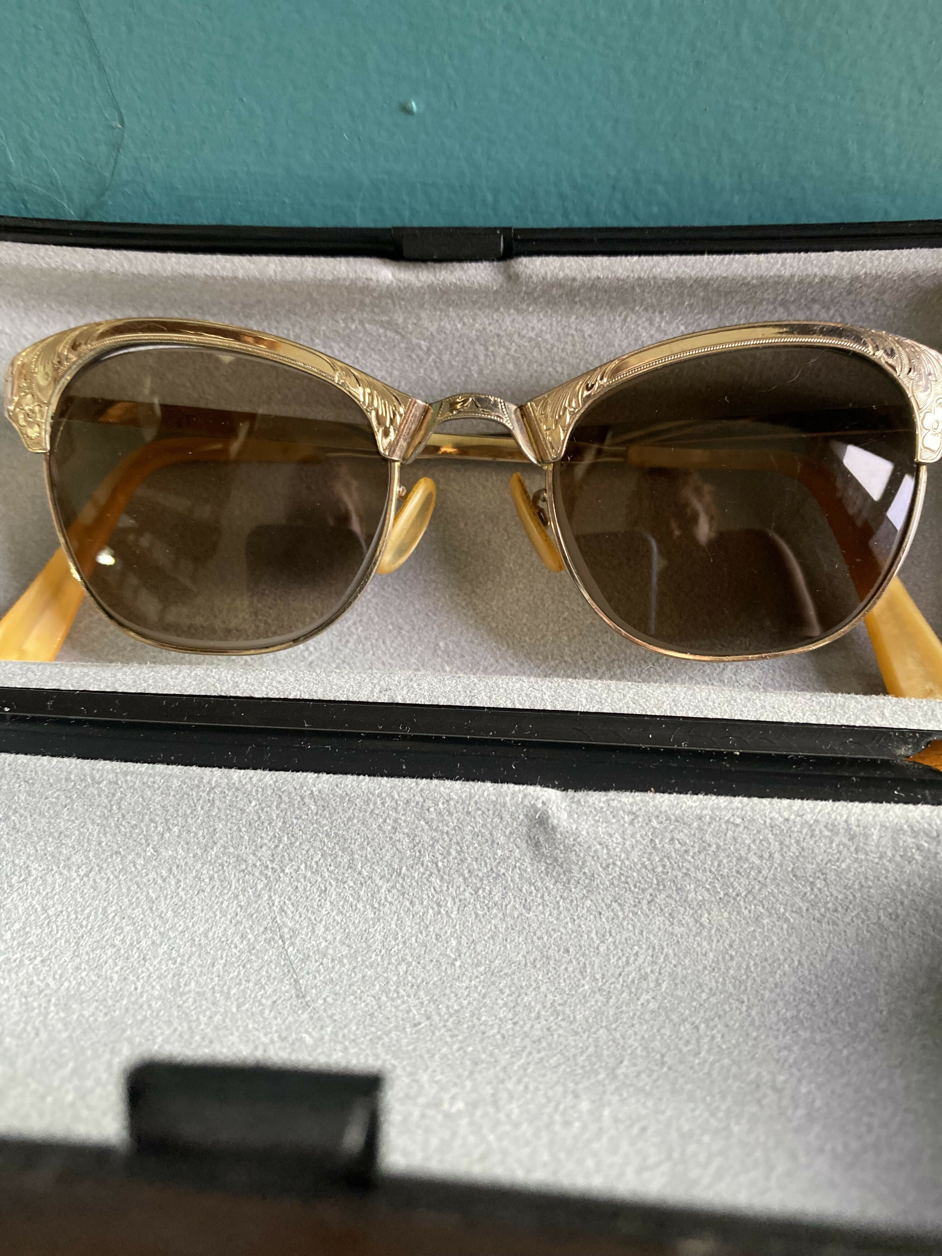 Oculos vintage anos 50 estilo gatinho marca Artcraft(USA) original folheado a ouro 12k