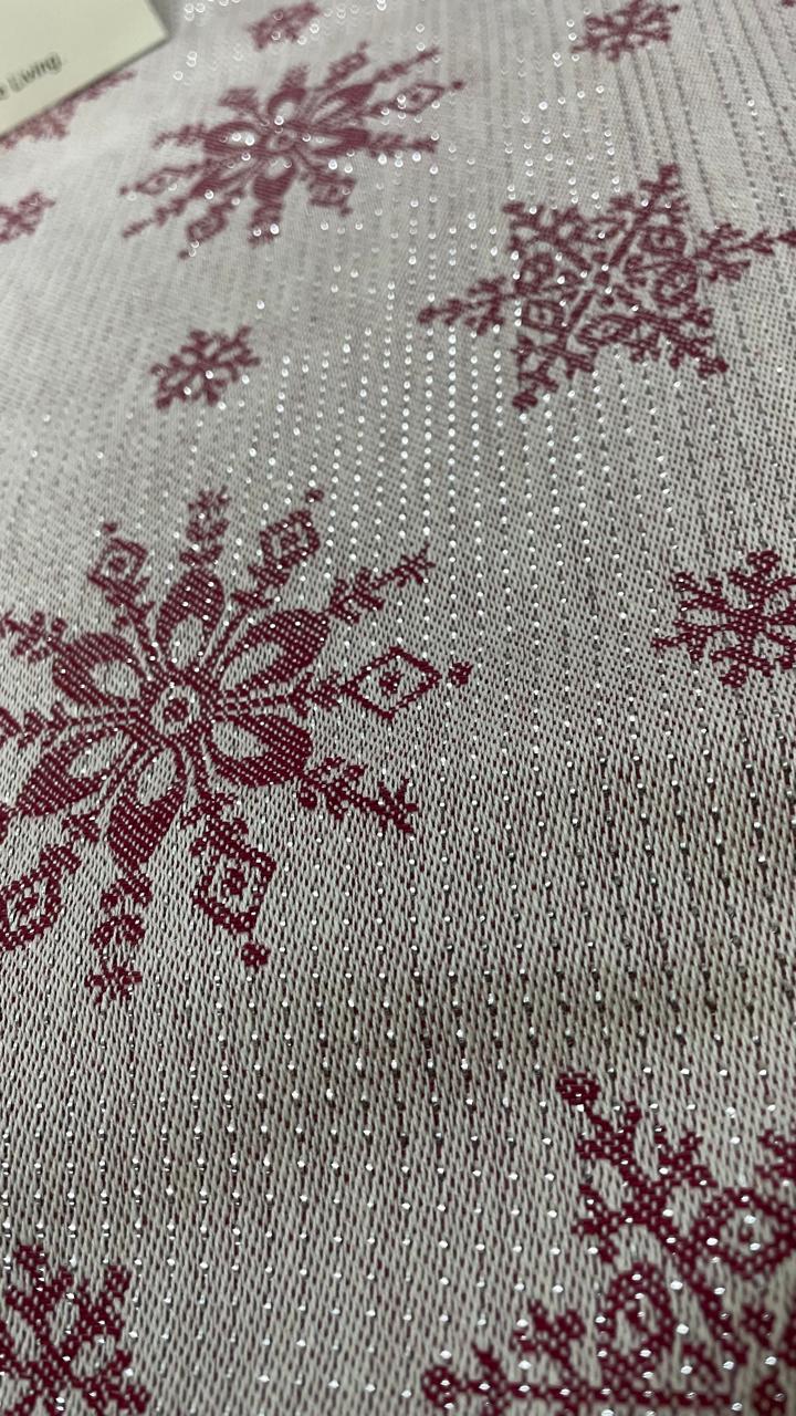 Toalha de mesa redonda com motivos natalinos em vermelho e branco 