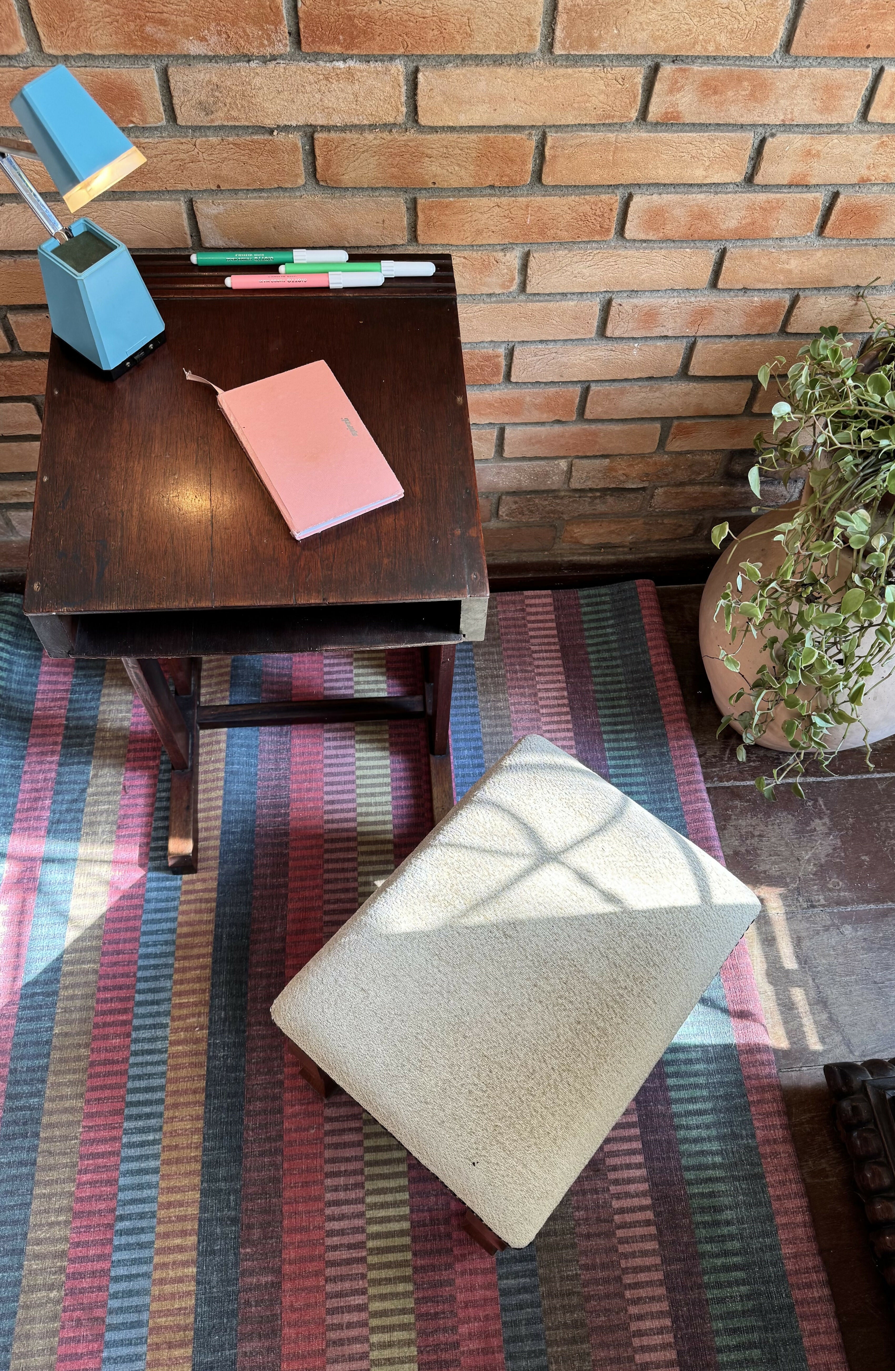 Antiga Carteira Escolar Mesinha Escrivaninha Infantil