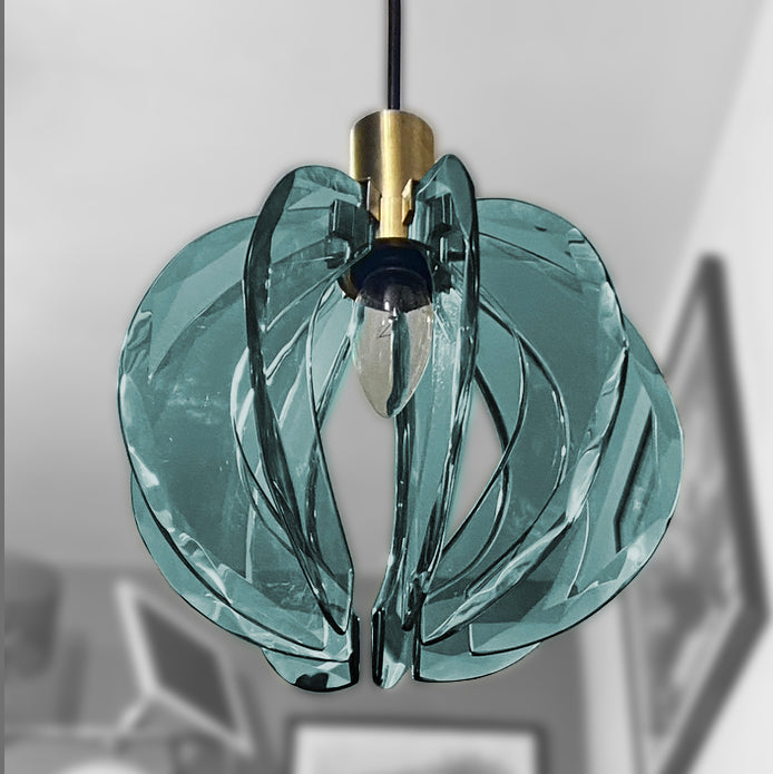 Luminária pendente redonda Mid Century em latão e vidro cristal azulado 