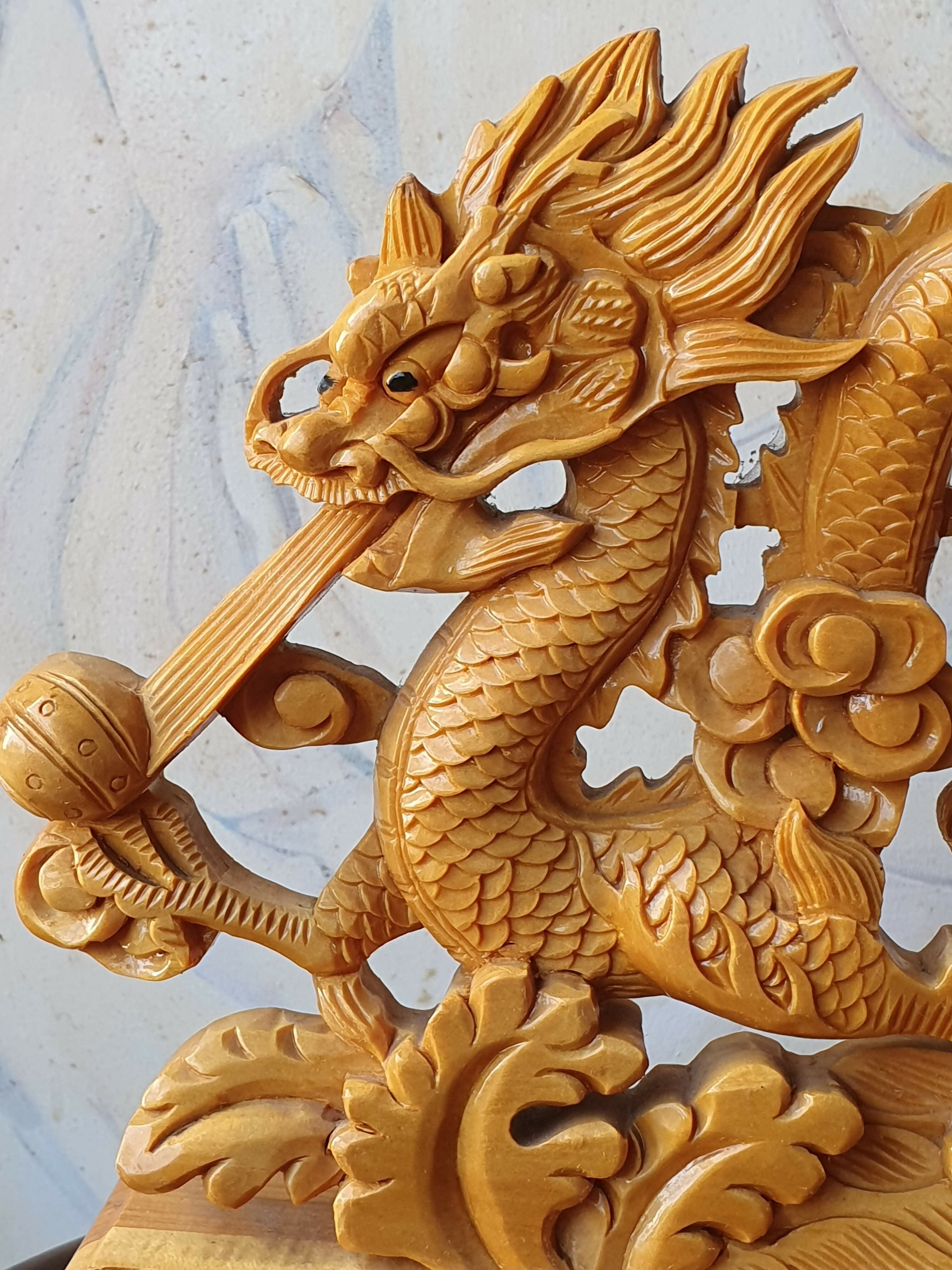 Escultura chinesa de dragão, século XX, esculpida à mão