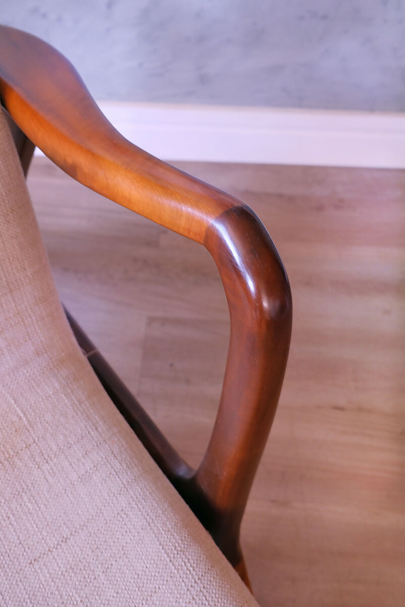 poltrona Vladimir Kagan em linho premium