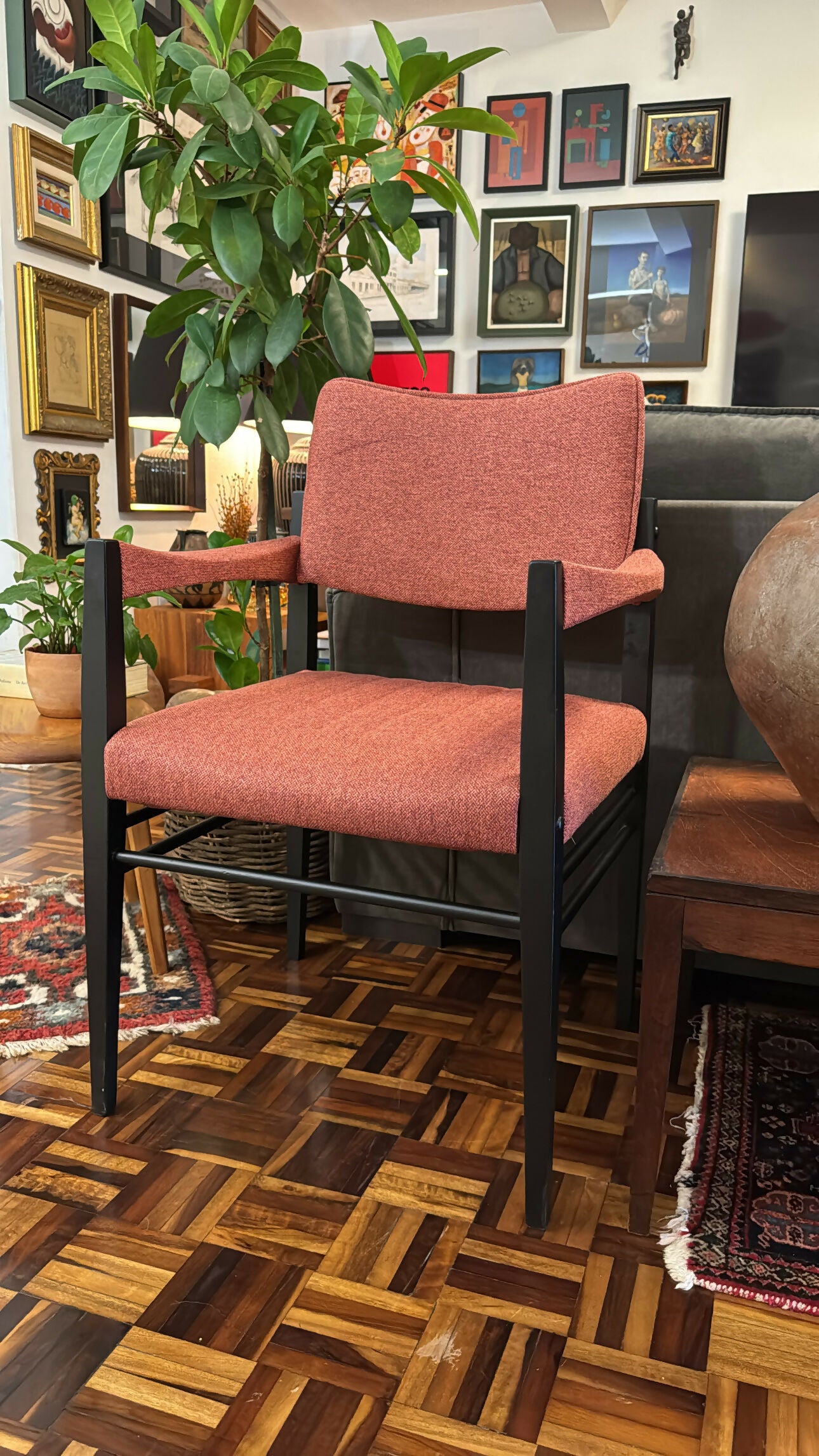 Poltrona Cimo (valor unitário - 2 peças disponíveis)