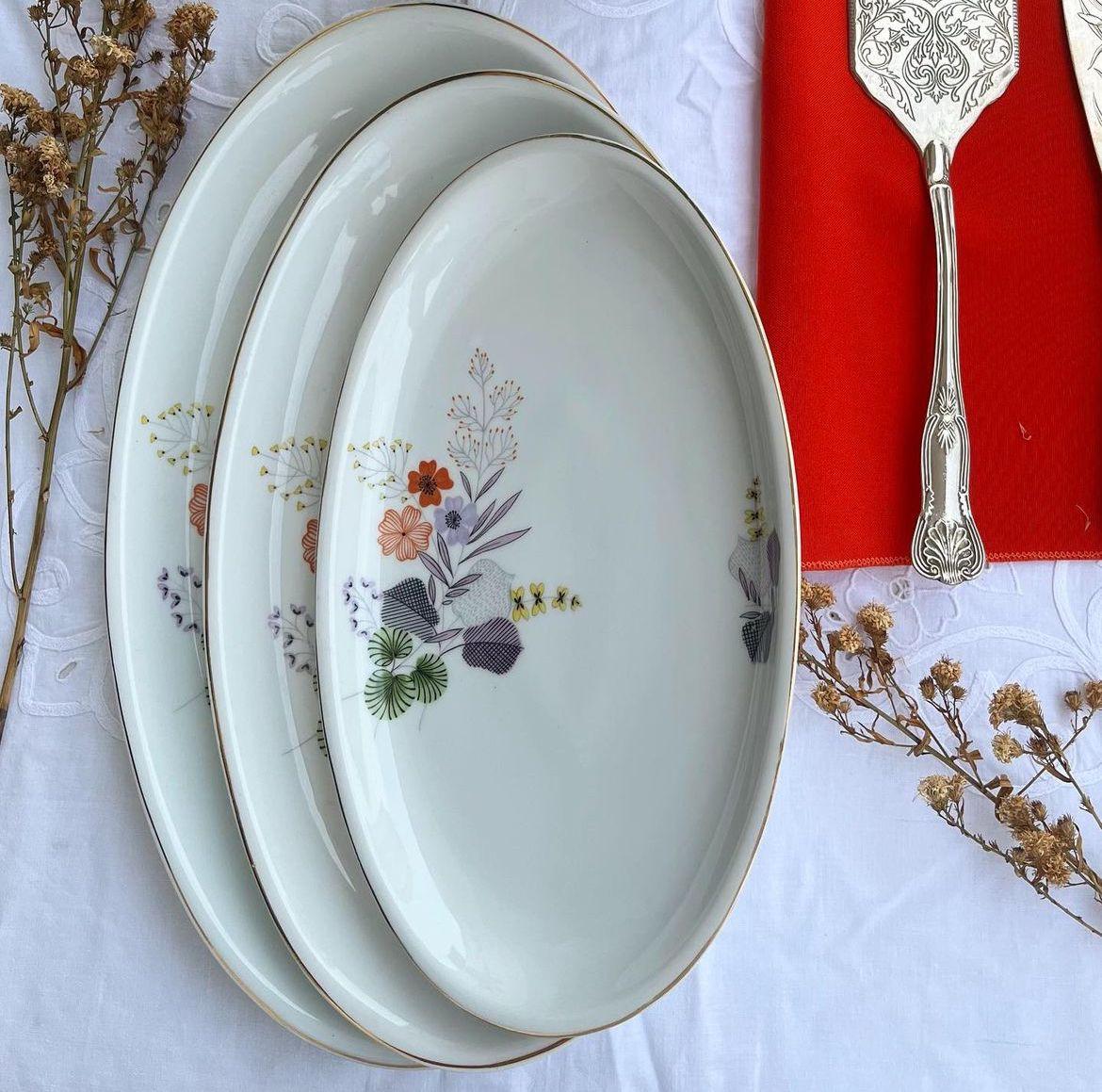 Trio de travessas ovais em porcelana com motivos florais – REAL SÃO PAULO