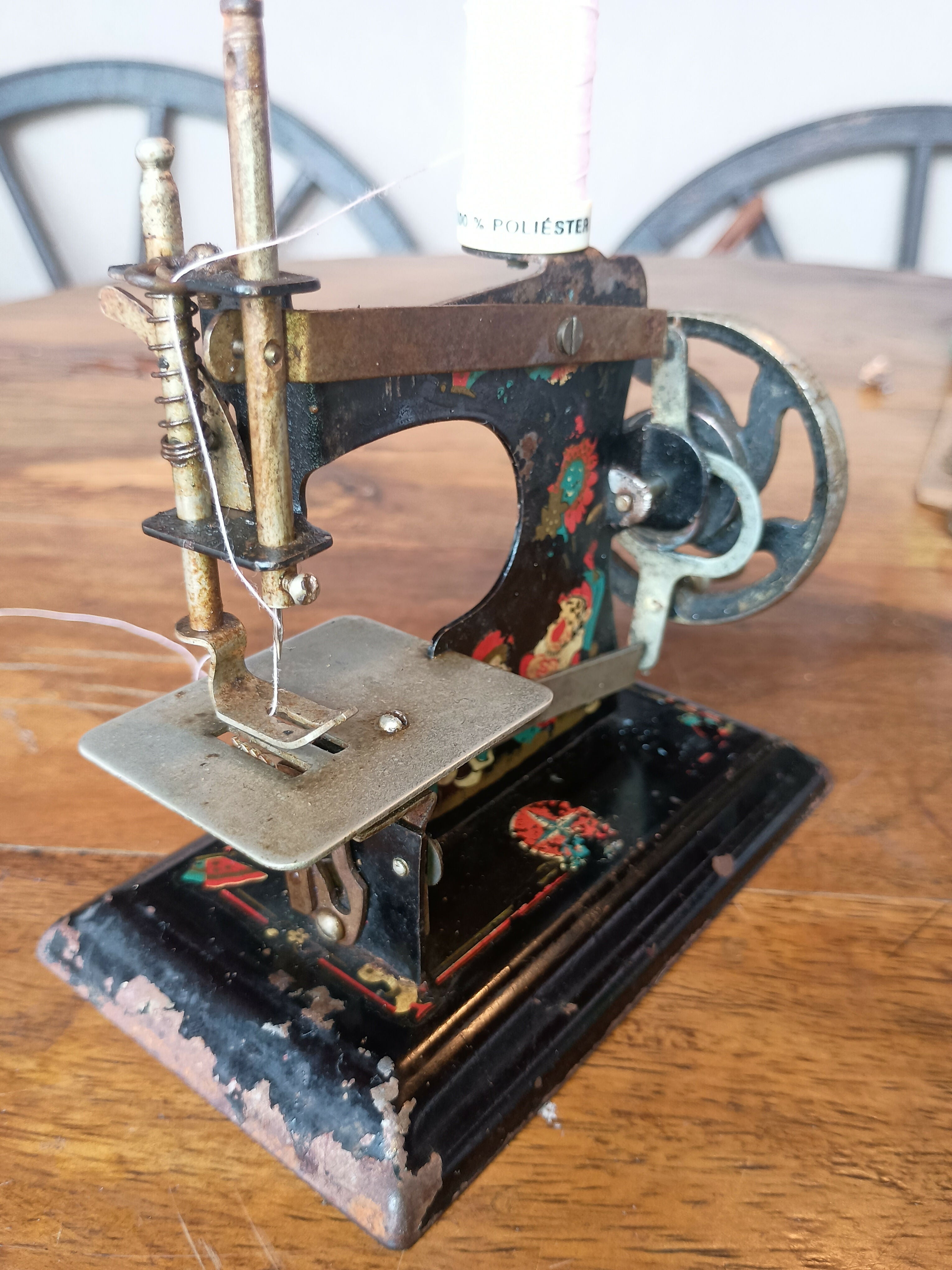 Mini Máquina de Costura de Brinquedo – Estrela – Décadas de 1940/50