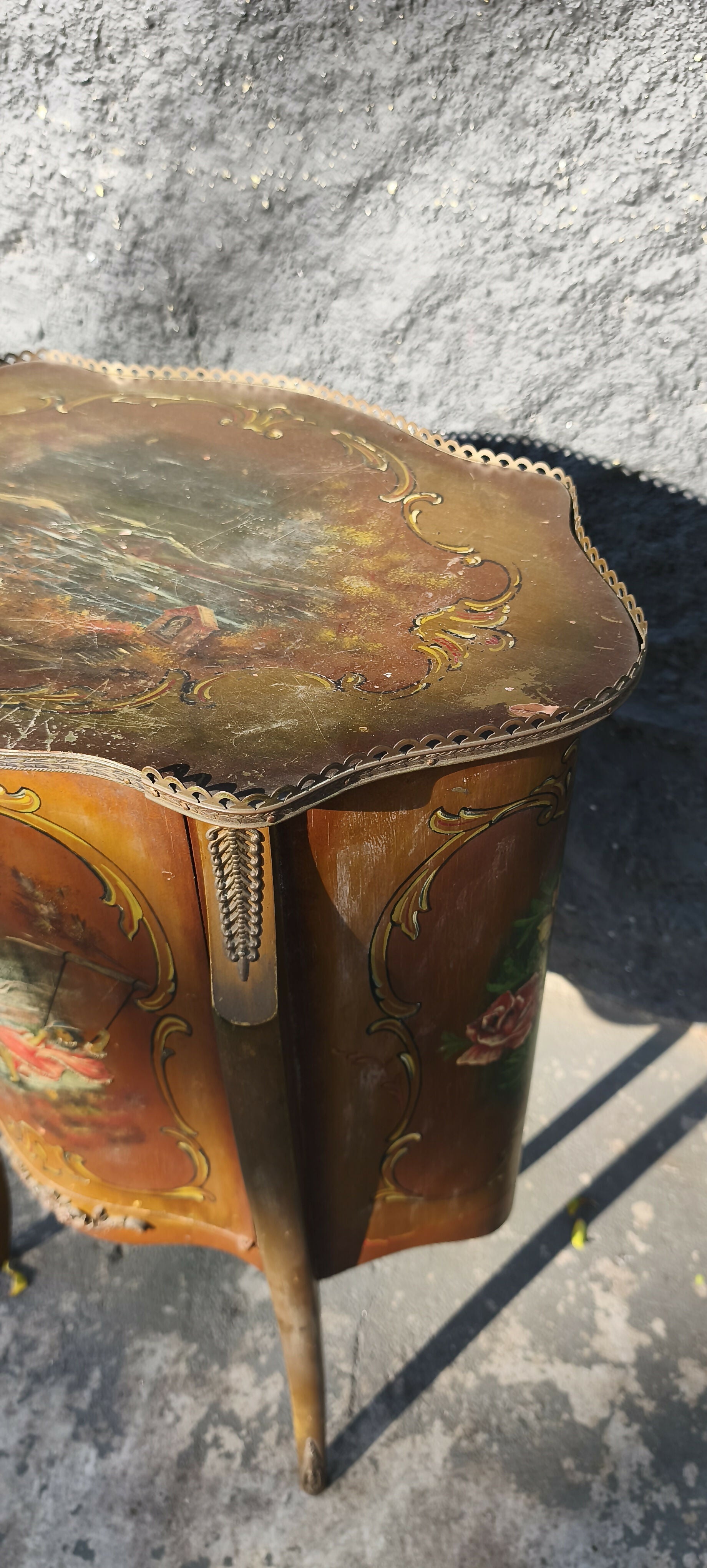 Mesa lateral Francesa