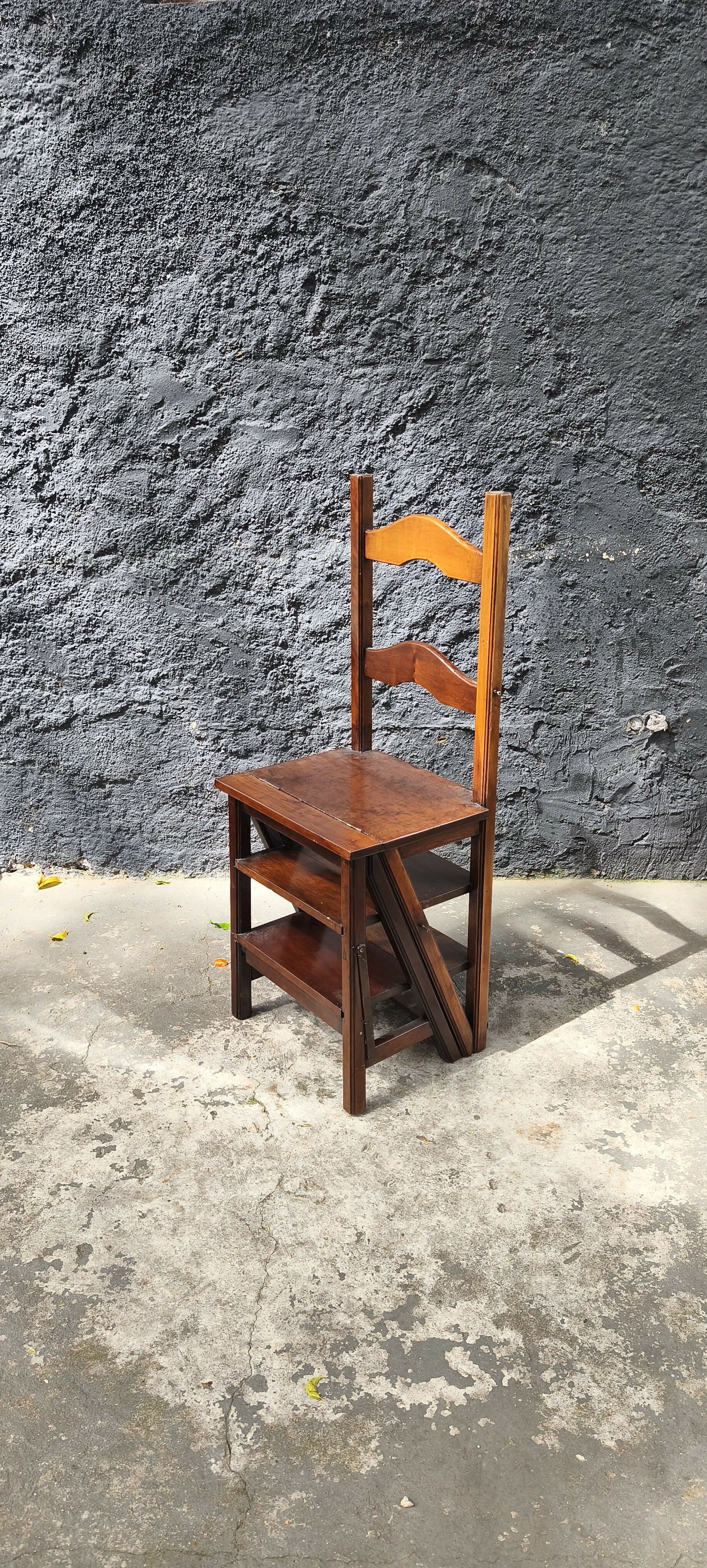 Cadeira Escada em Imbuia
