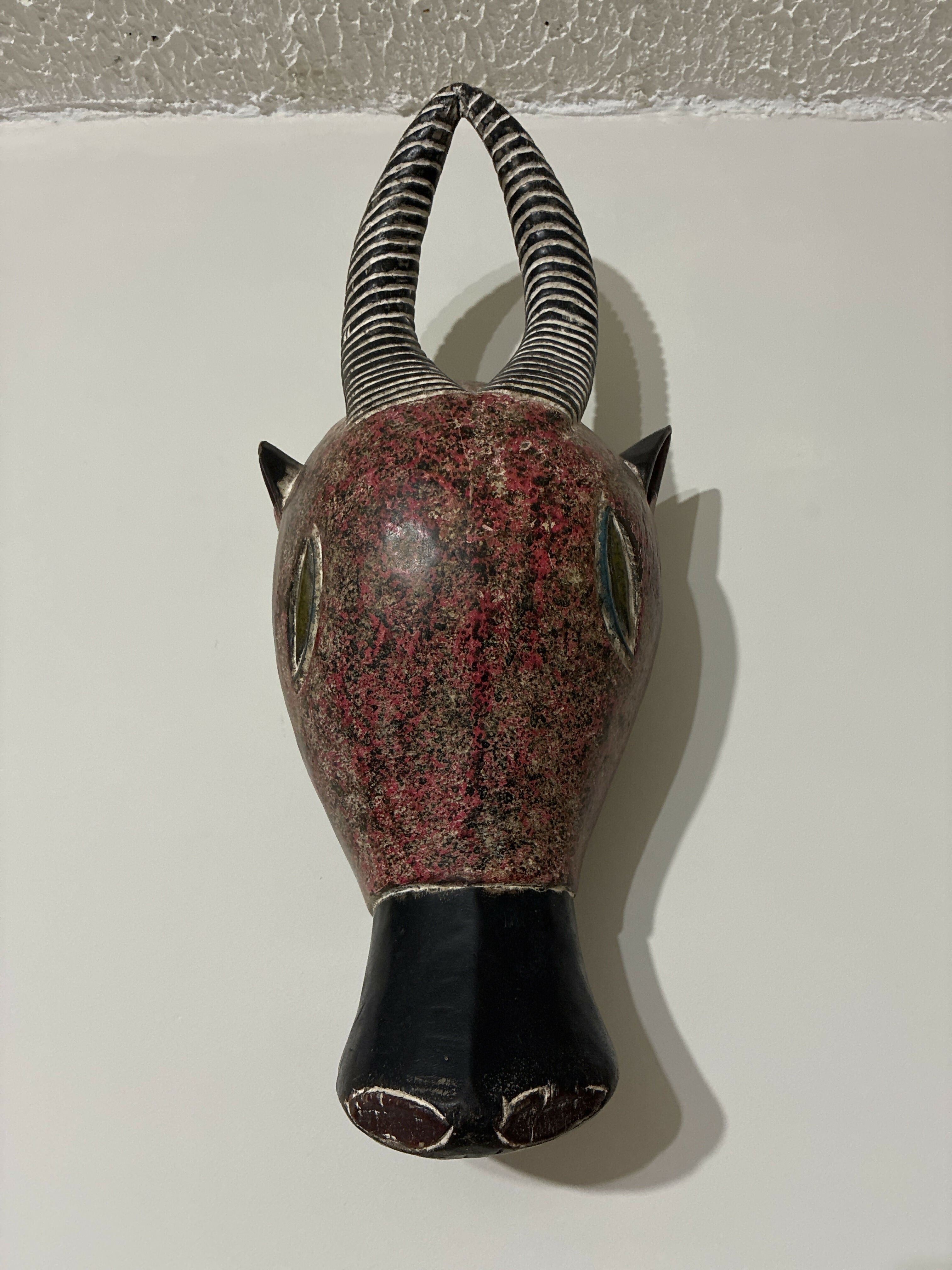 Máscara Africana em madeira - Gnu