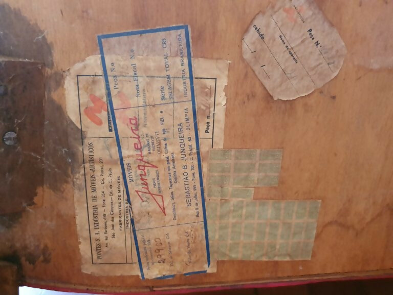 Barzinho Curvo - Zanine Caldas