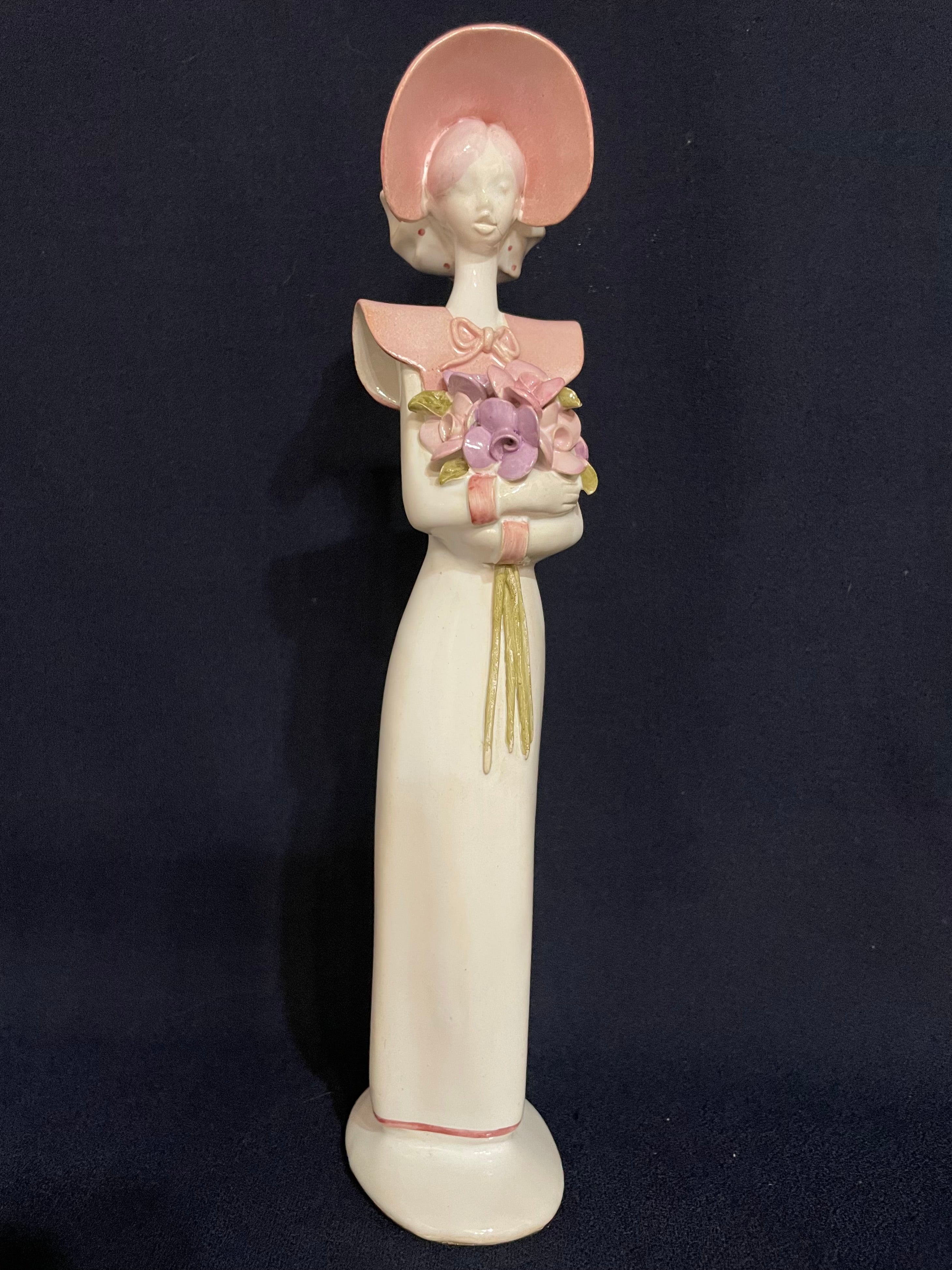 Escultura porcelana camponesa - Mega 1982