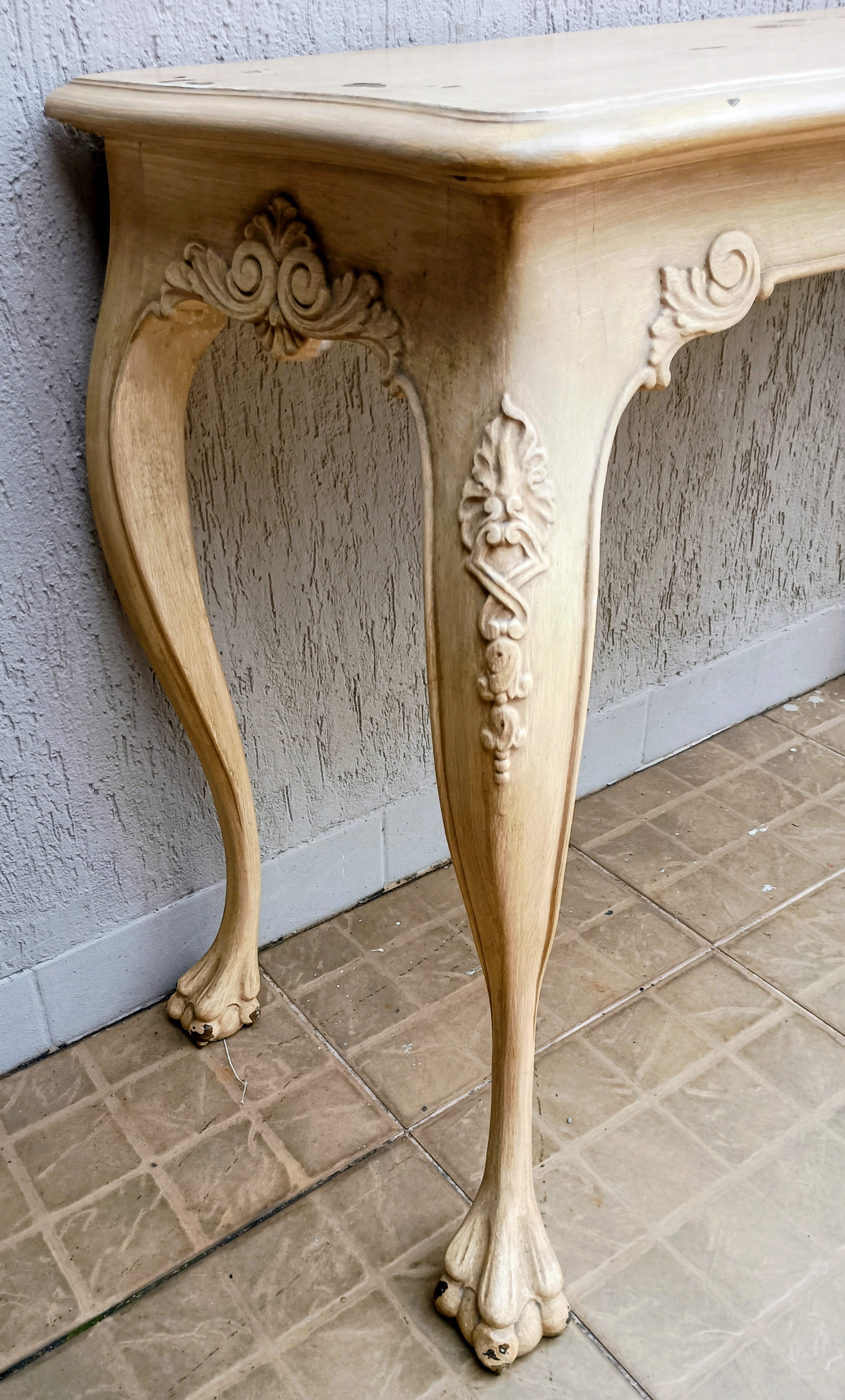 Aparador Console em jacarandá estilo Luiz XV com pátina clara 