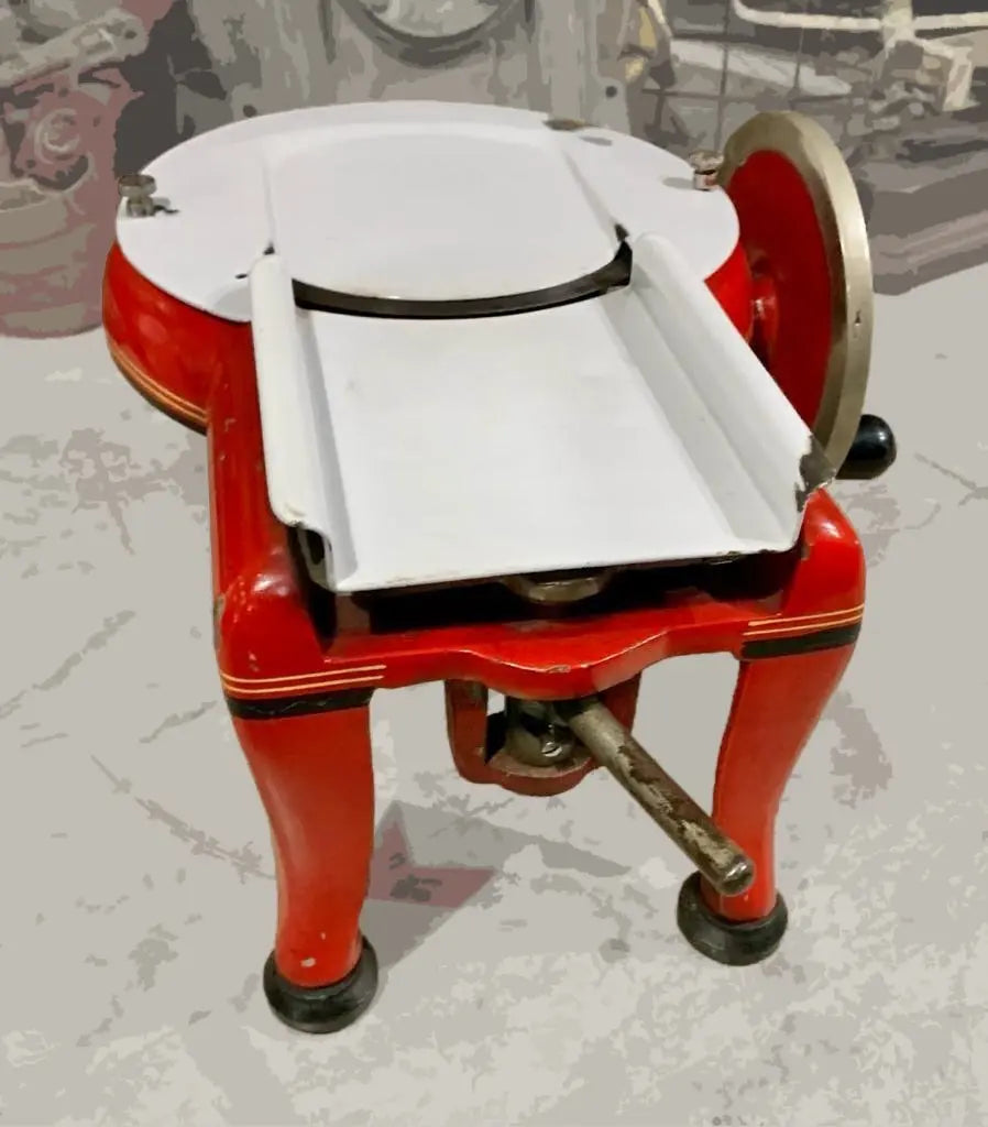Cortador de frios antigo / manual em. vermelho 