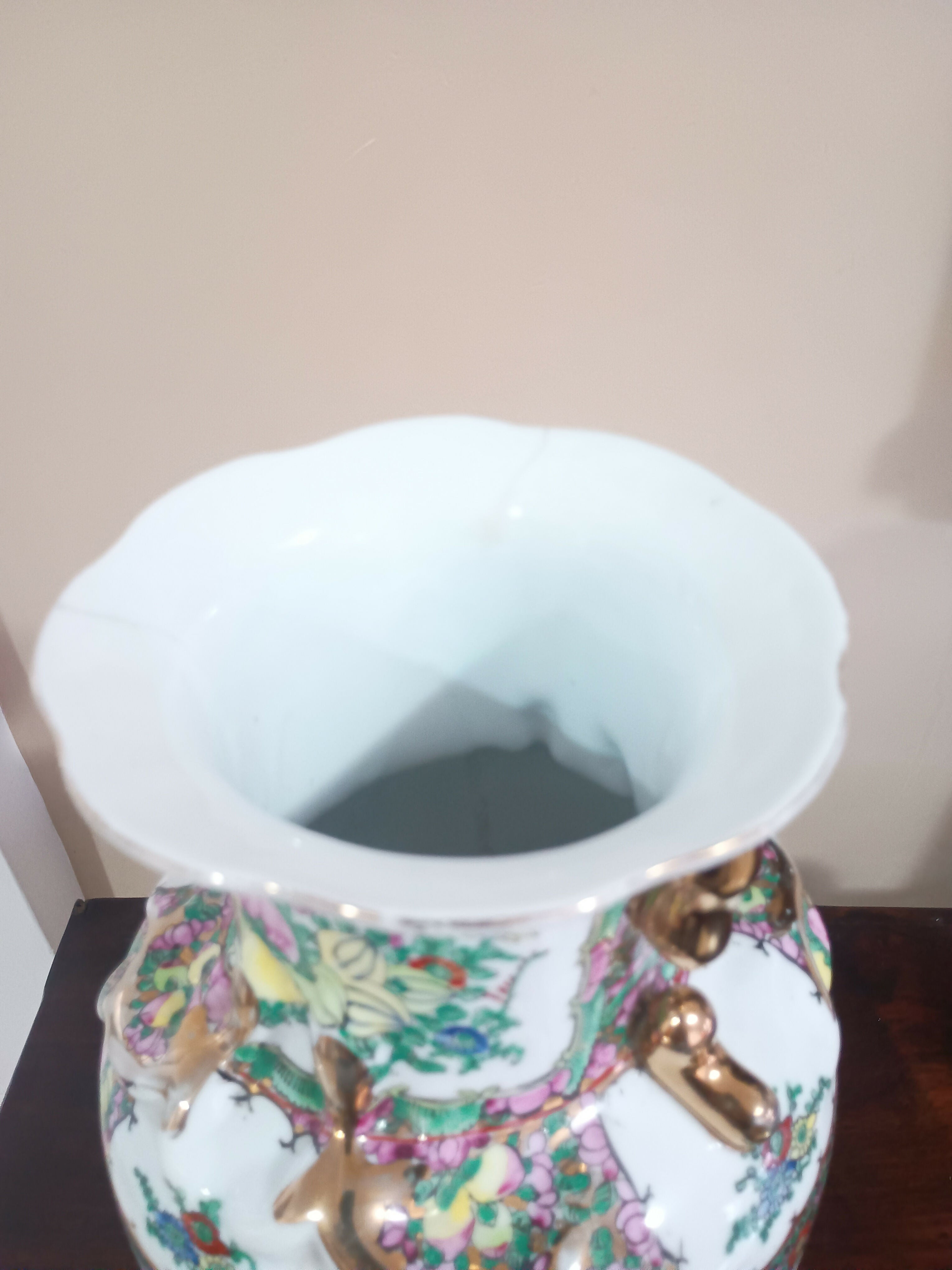 VASO EM PORCELANA CHINÊS “FAMÍLIA ROSA"