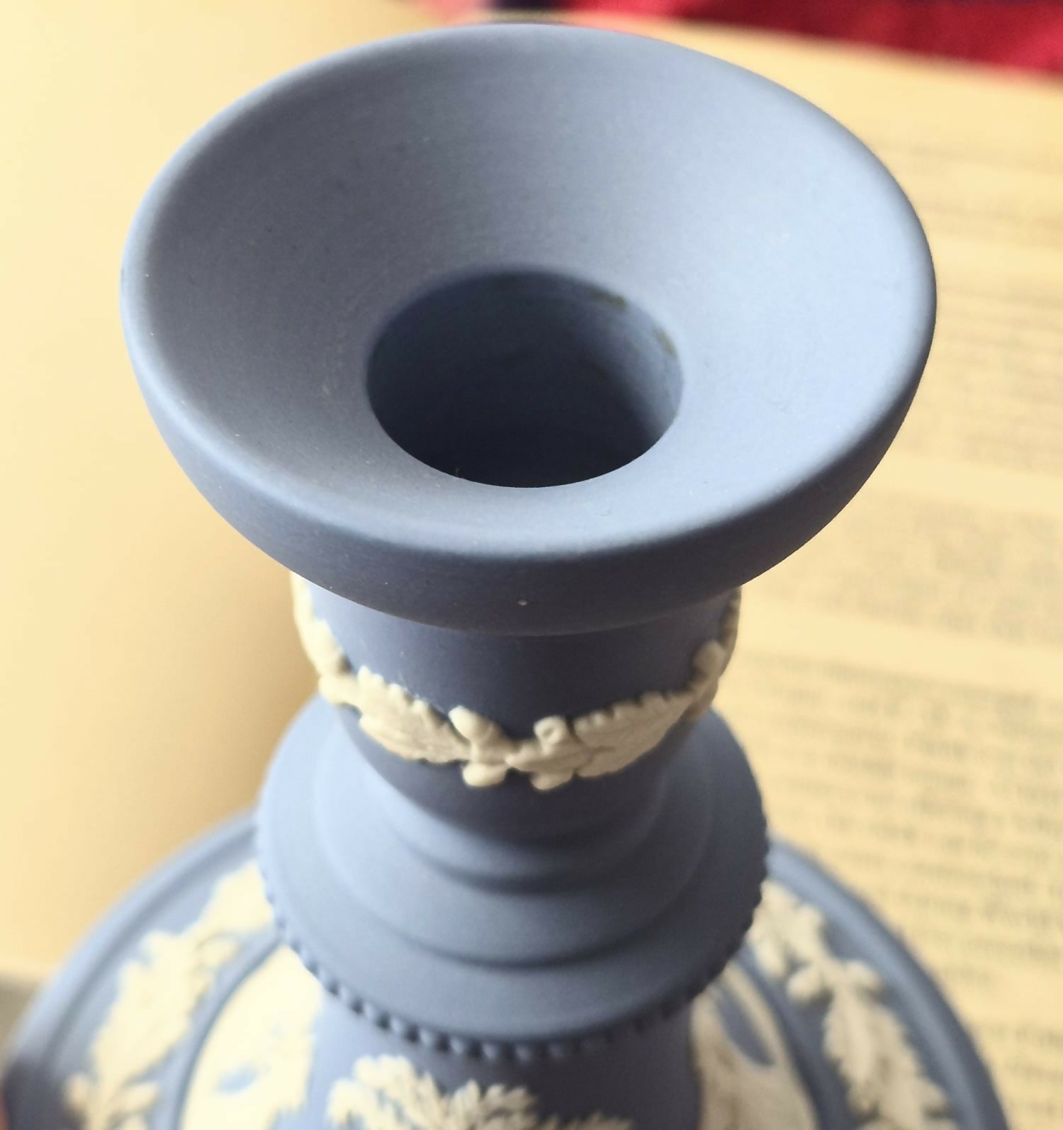 Castiçal em jasperware inglês Wedgwood, lindíssimo e impecável!