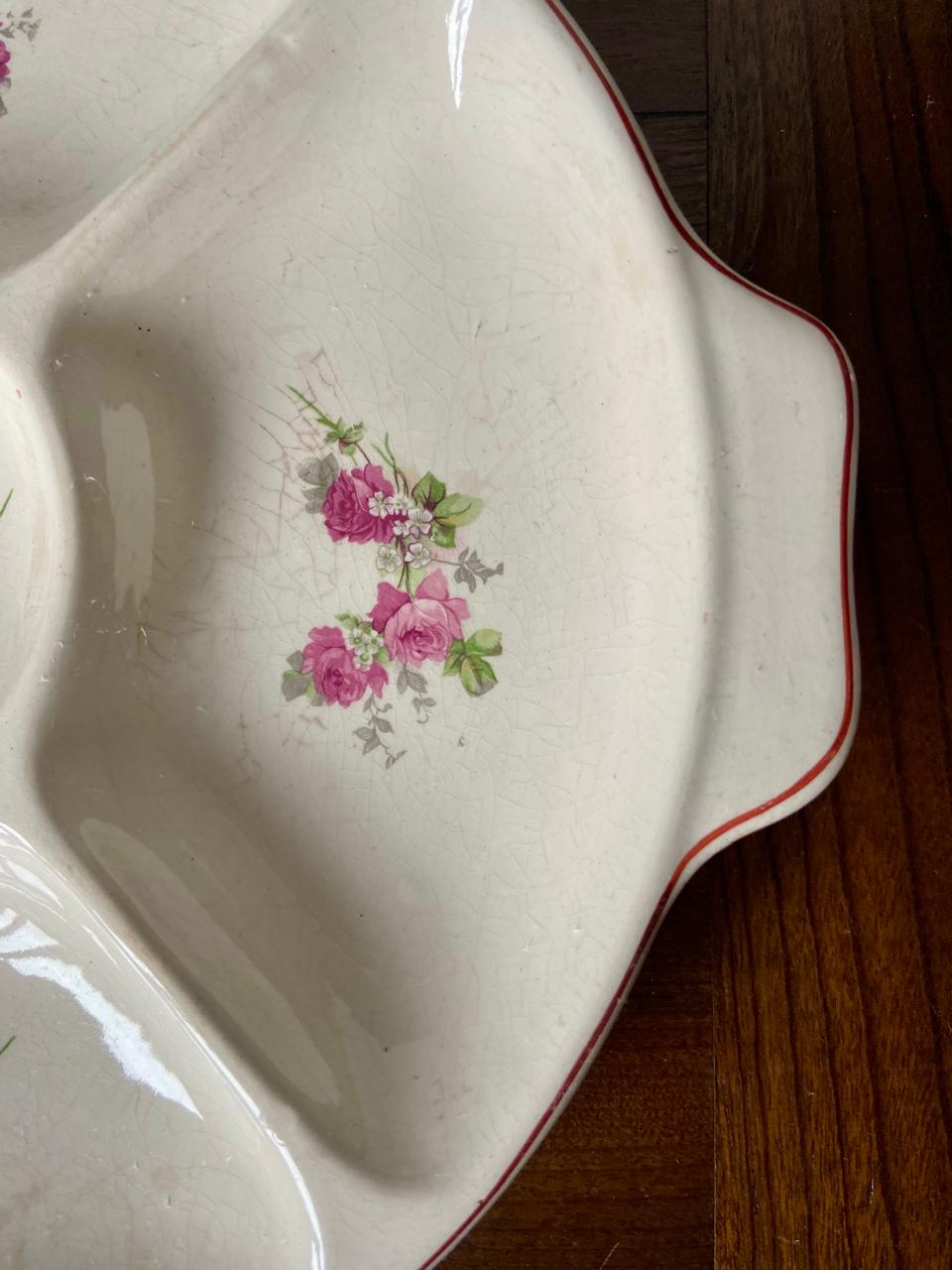Petisqueira em porcelana Mauá de cinco divisões (DMCPS_314)