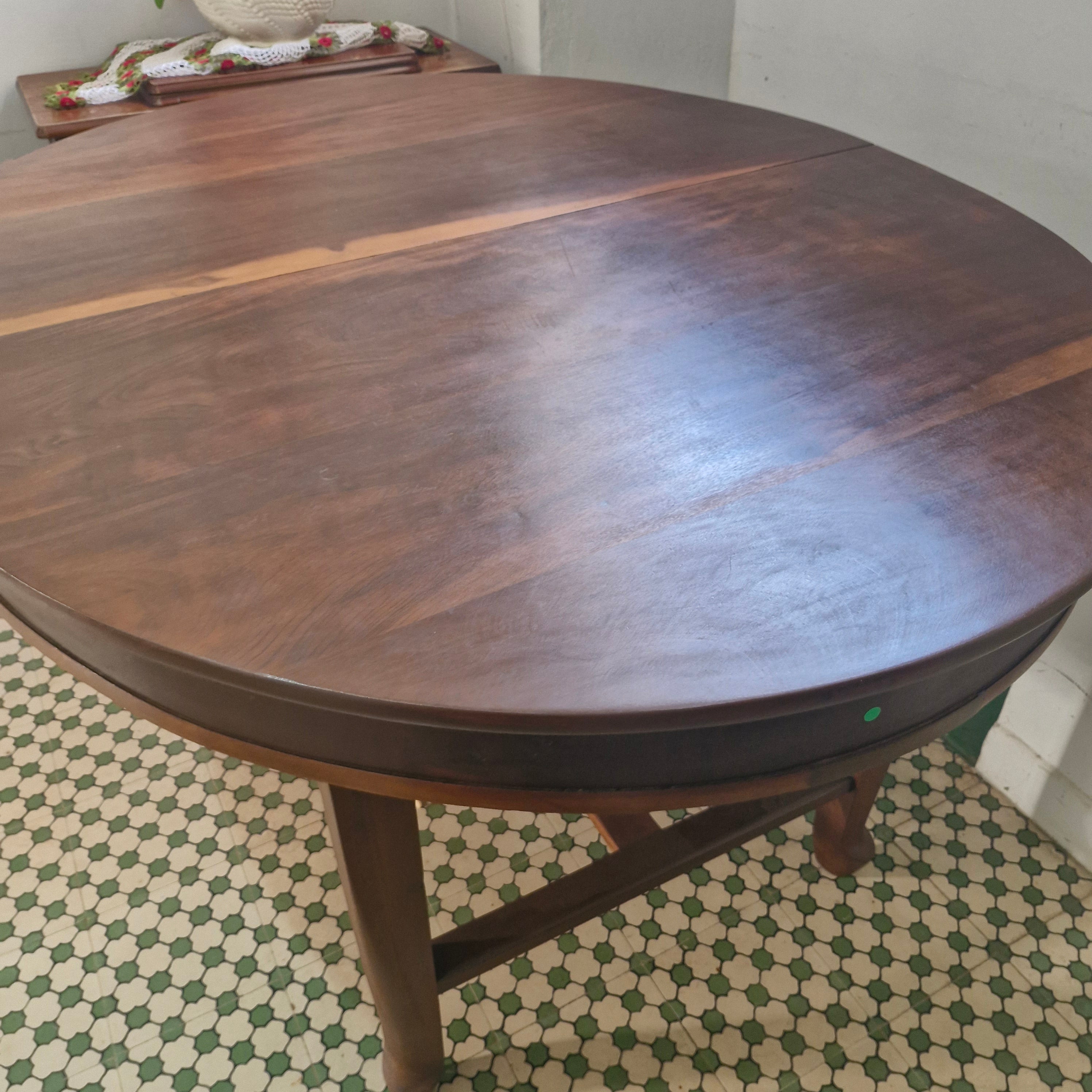 Mesa de Jantar Oval Elástica Art Deco