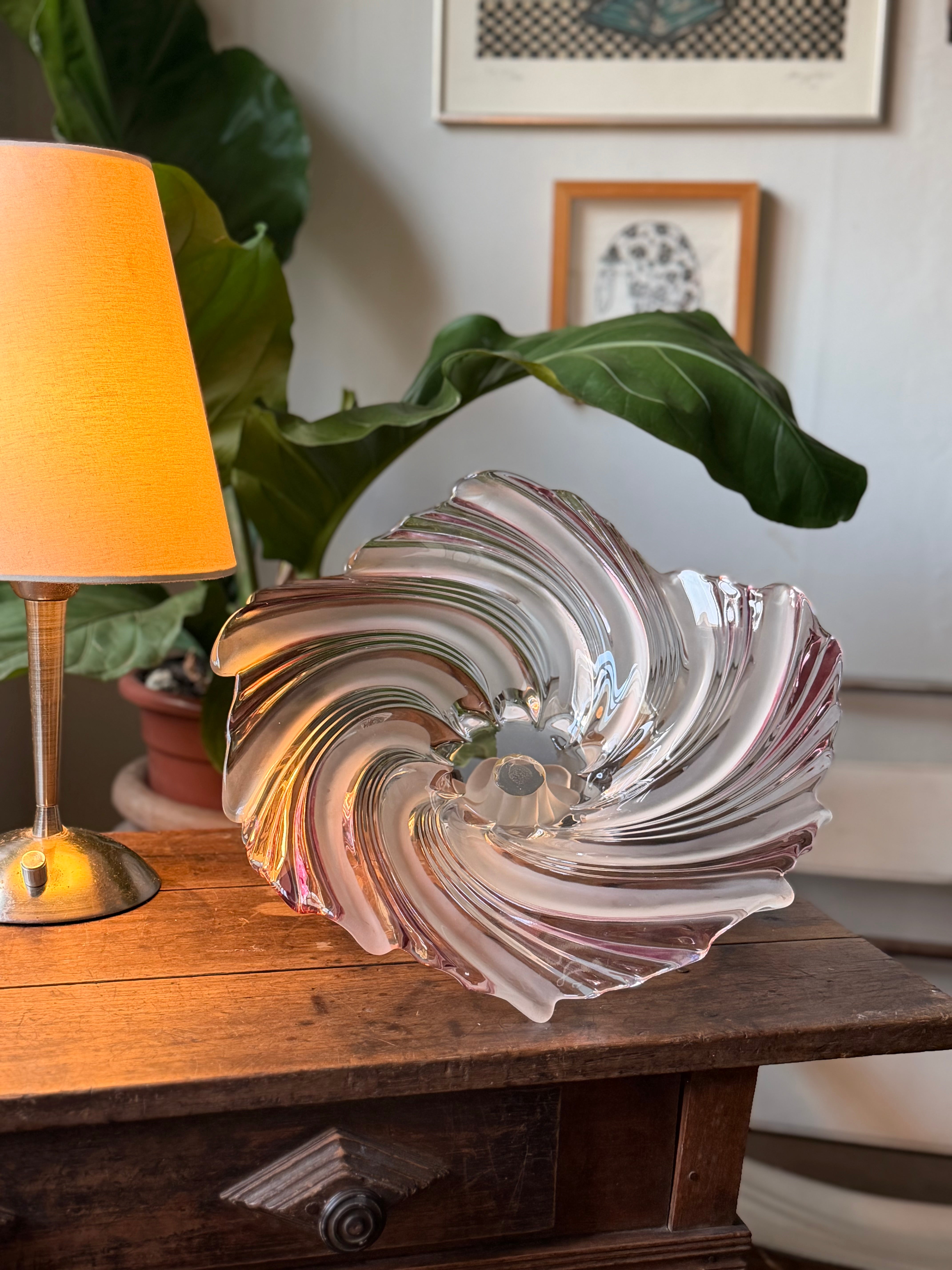 CENTRO DE MESA EM VIDRO ARTÍSTICO OPALINO ROSÉ